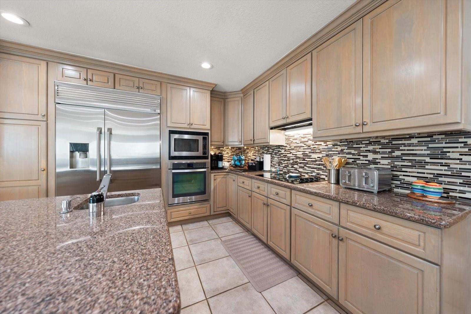 2308 Beach Trl Property Photo 9