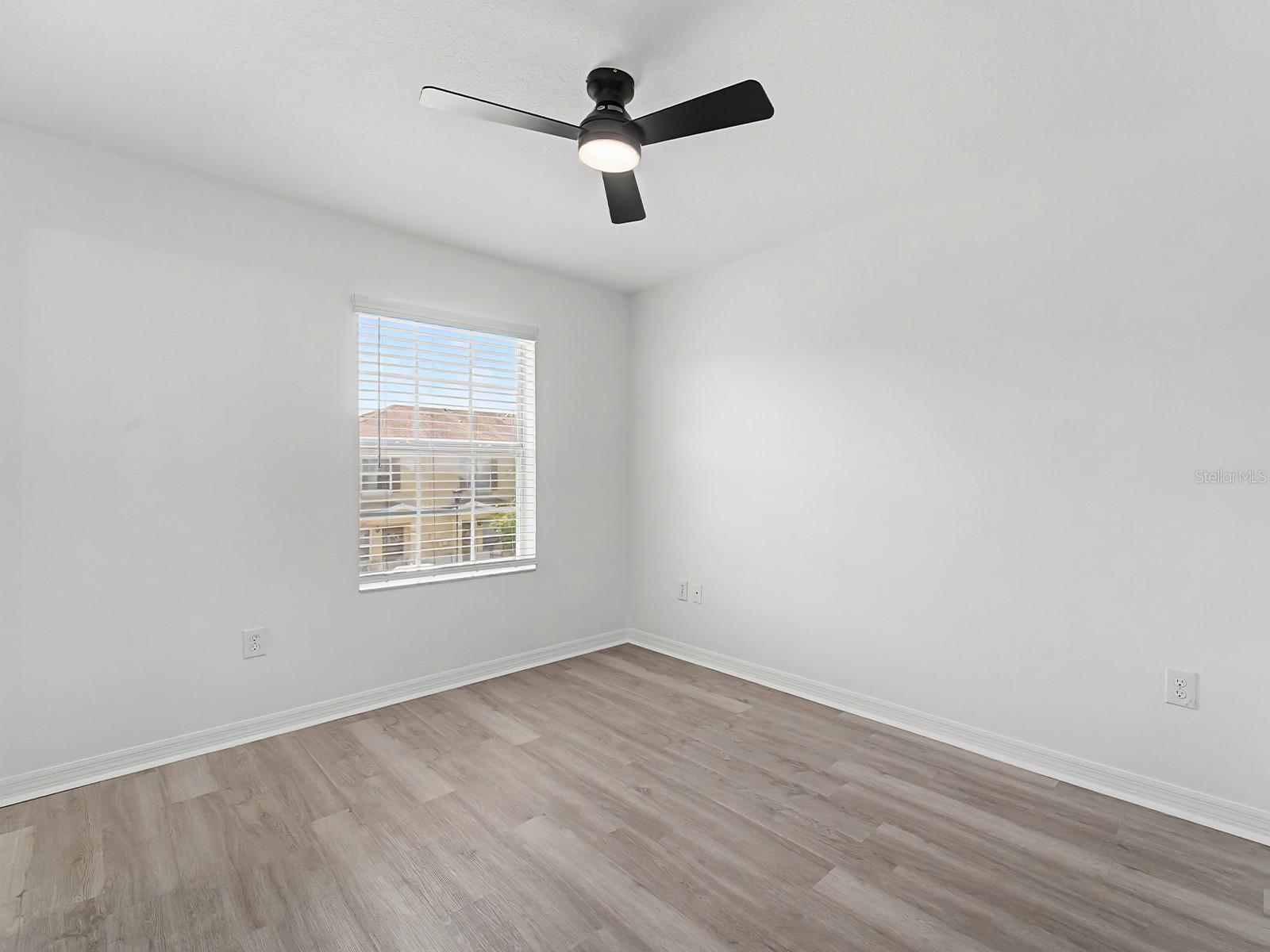 8518 Gablebend Way Property Photo 15