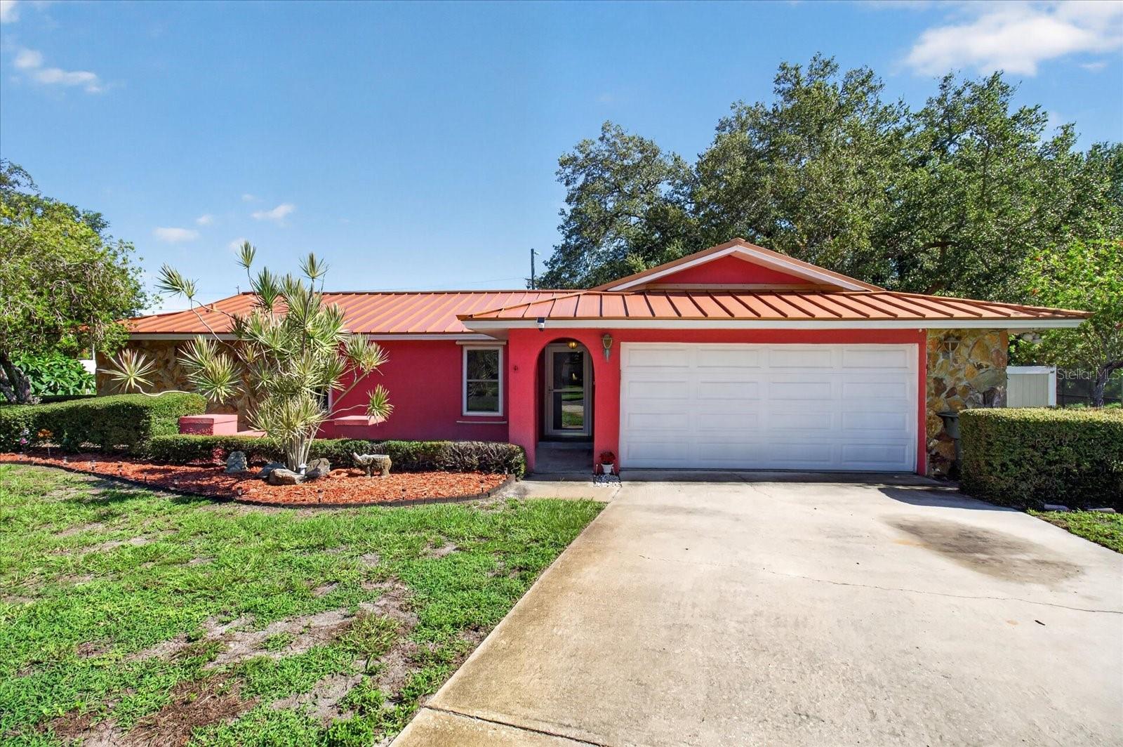 13497 Oval Dr E Property Photo 1