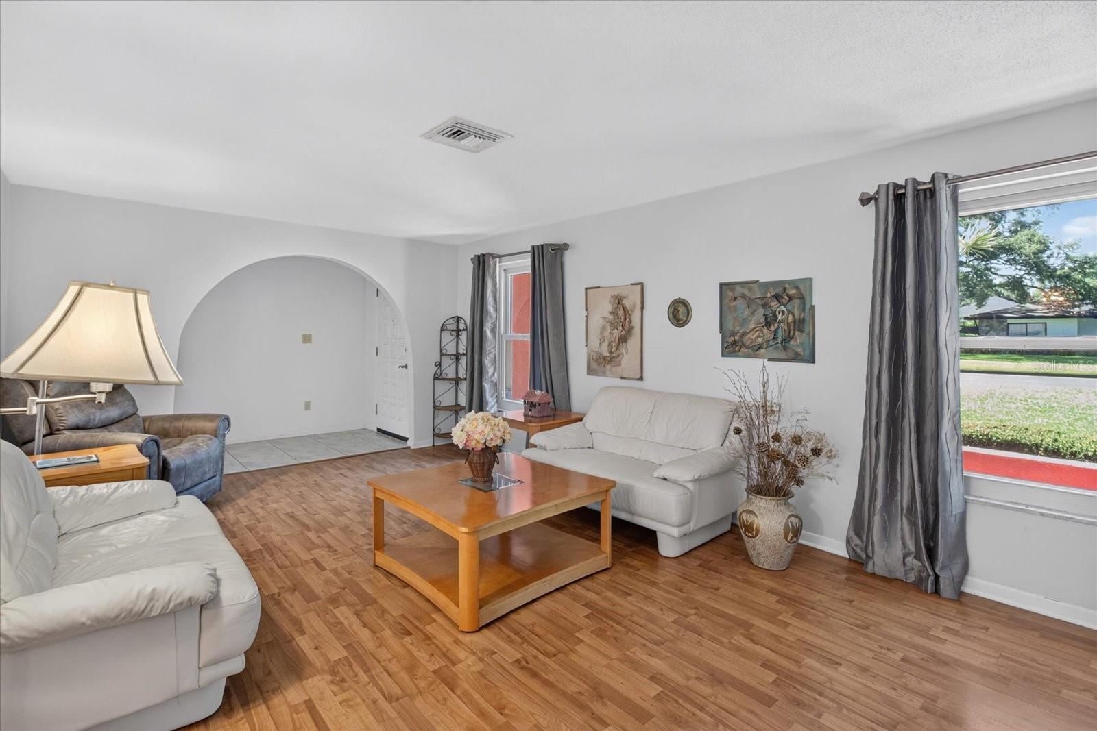 13497 Oval Dr E Property Photo 30