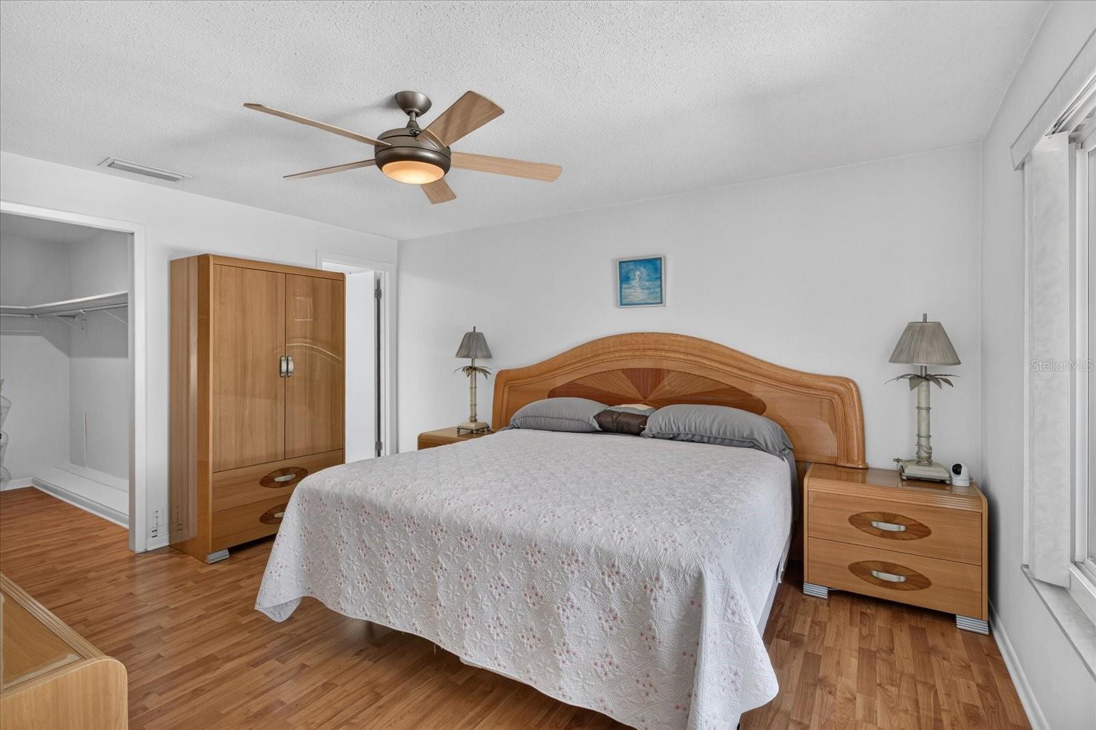 13497 Oval Dr E Property Photo 40