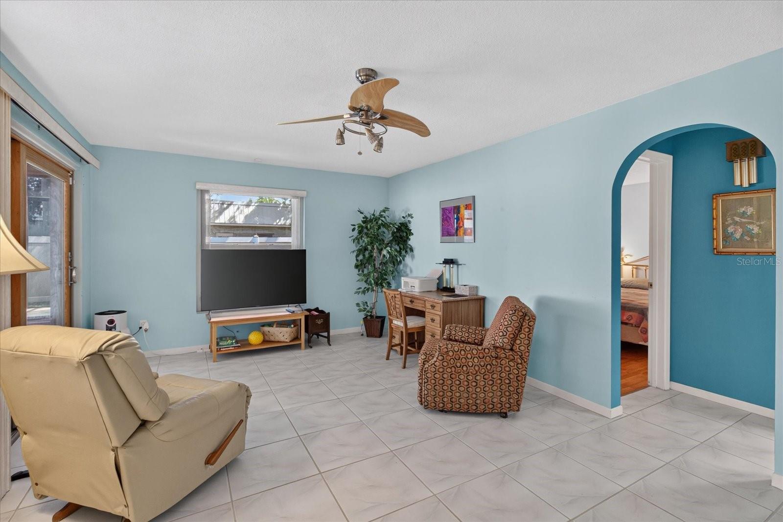 13497 Oval Dr E Property Photo 49