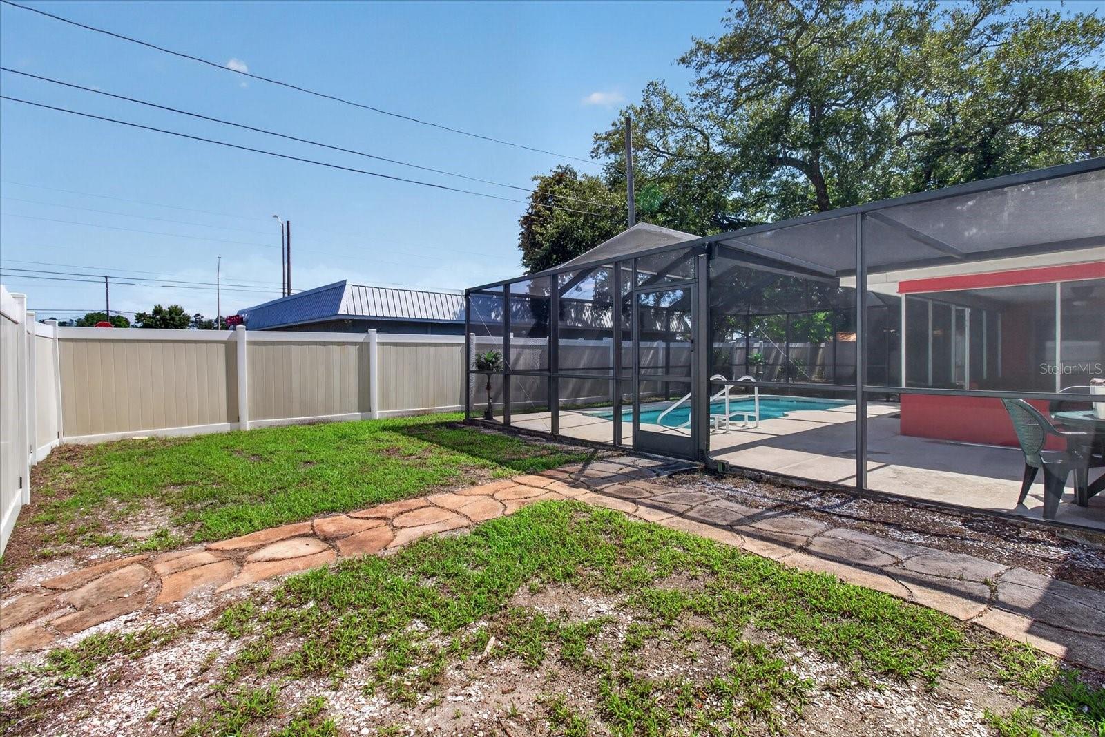13497 Oval Dr E Property Photo 70