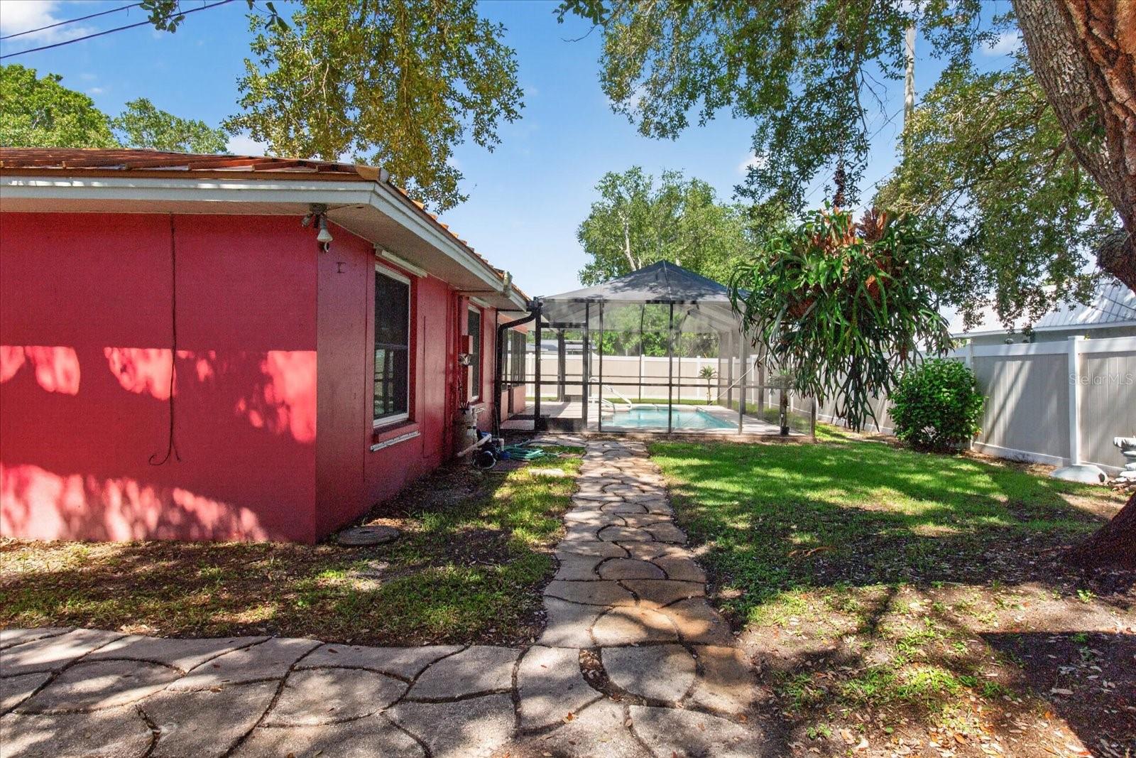 13497 Oval Dr E Property Photo 75