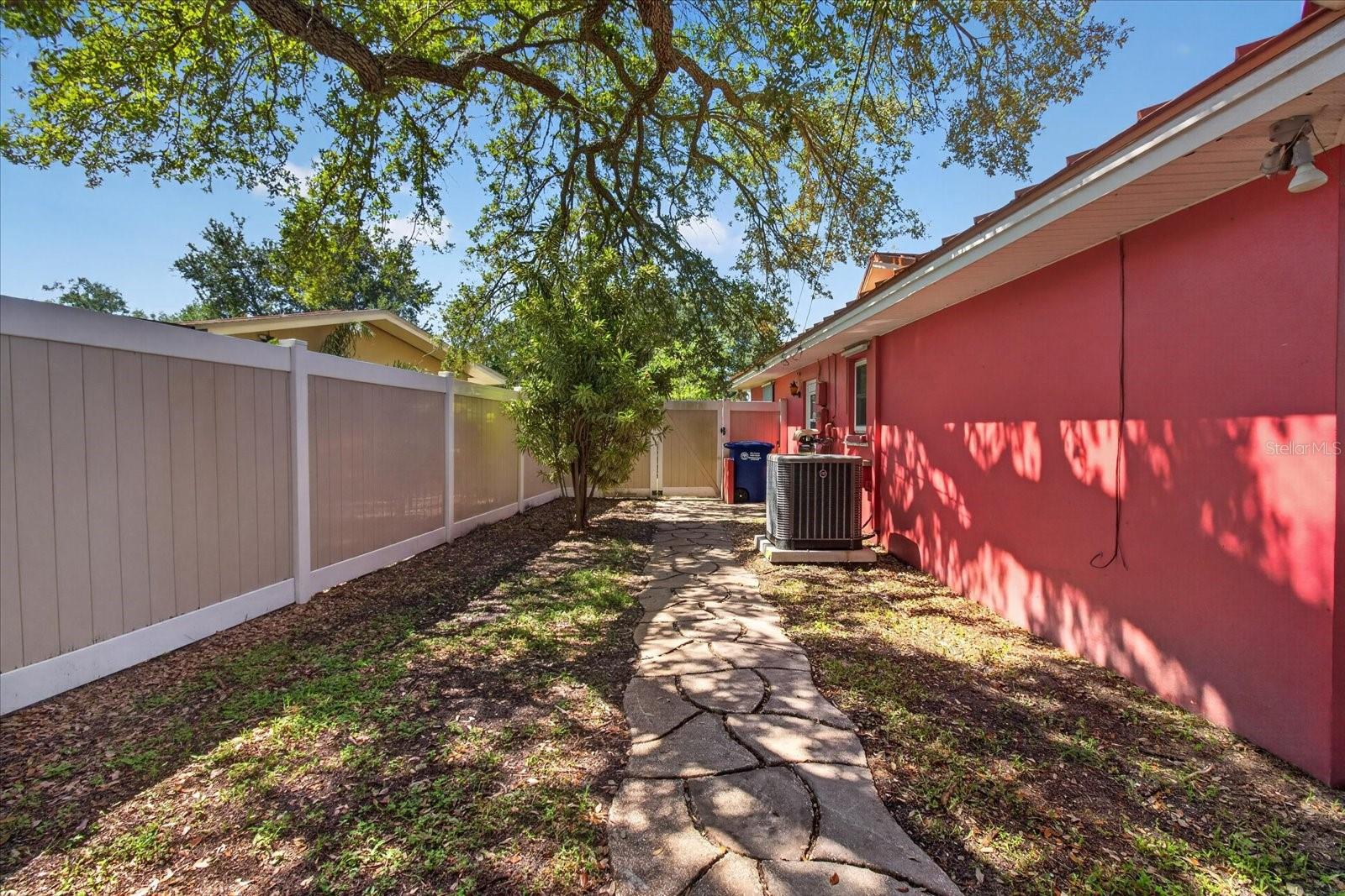13497 Oval Dr E Property Photo 76