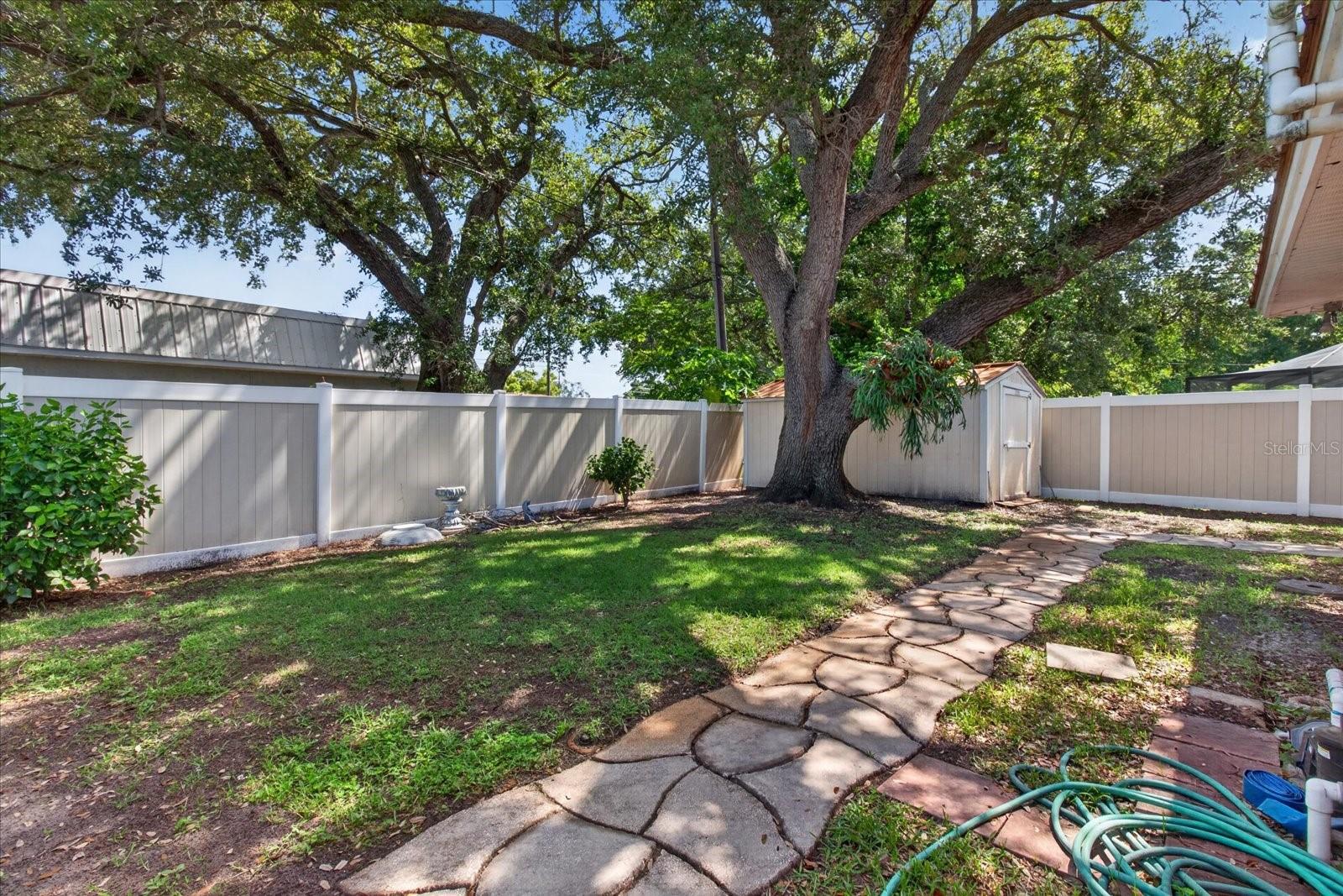 13497 Oval Dr E Property Photo 77