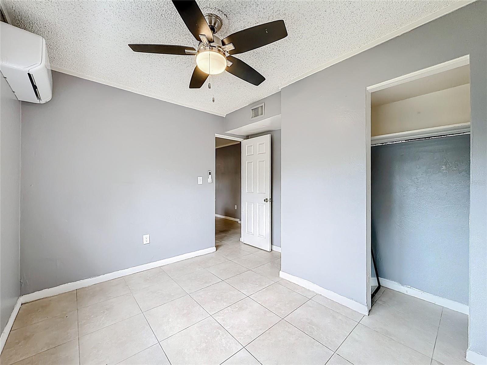 927 Hoffner Ave Property Photo 12