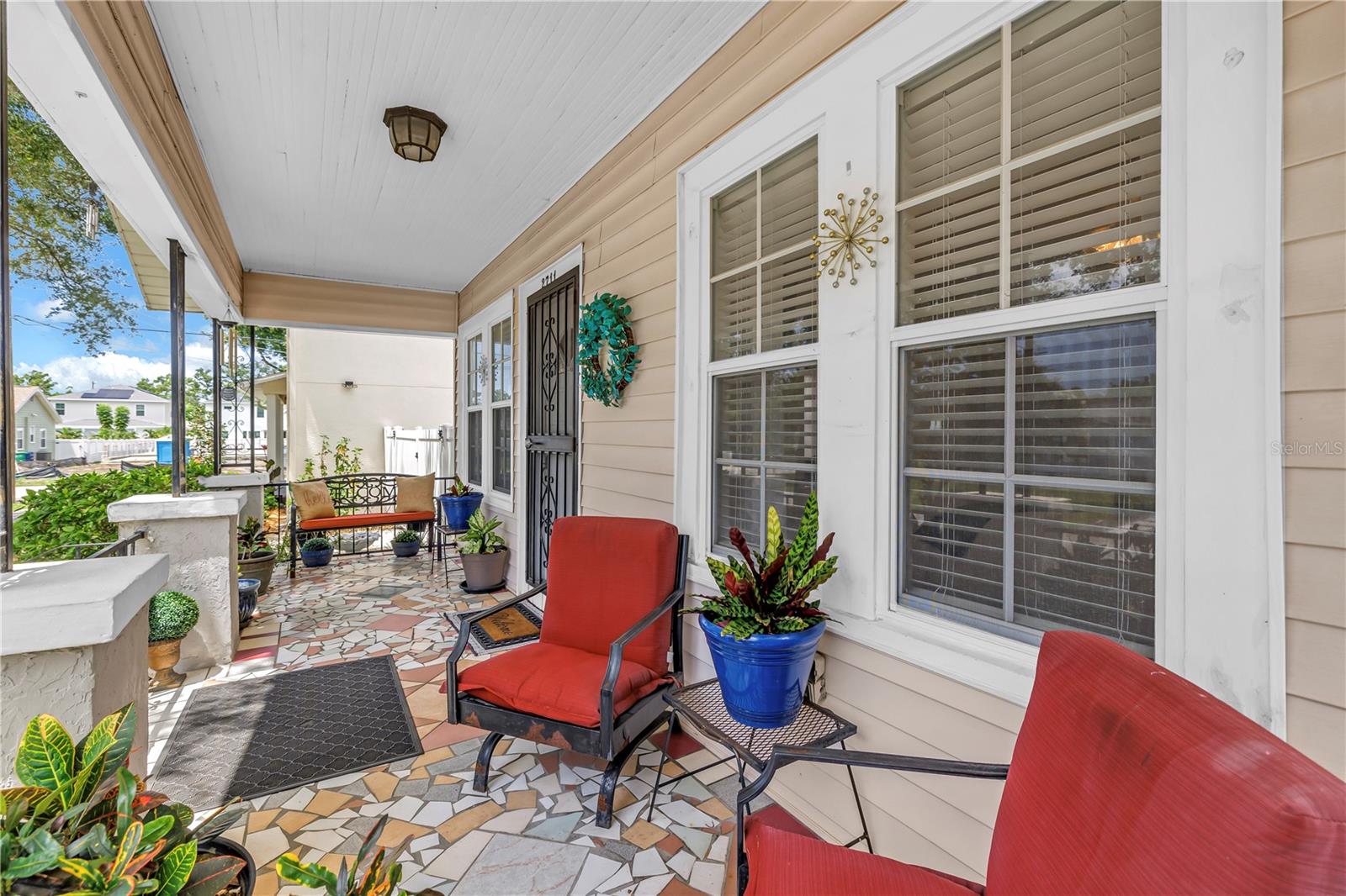 2711 W Fig St Property Photo 2