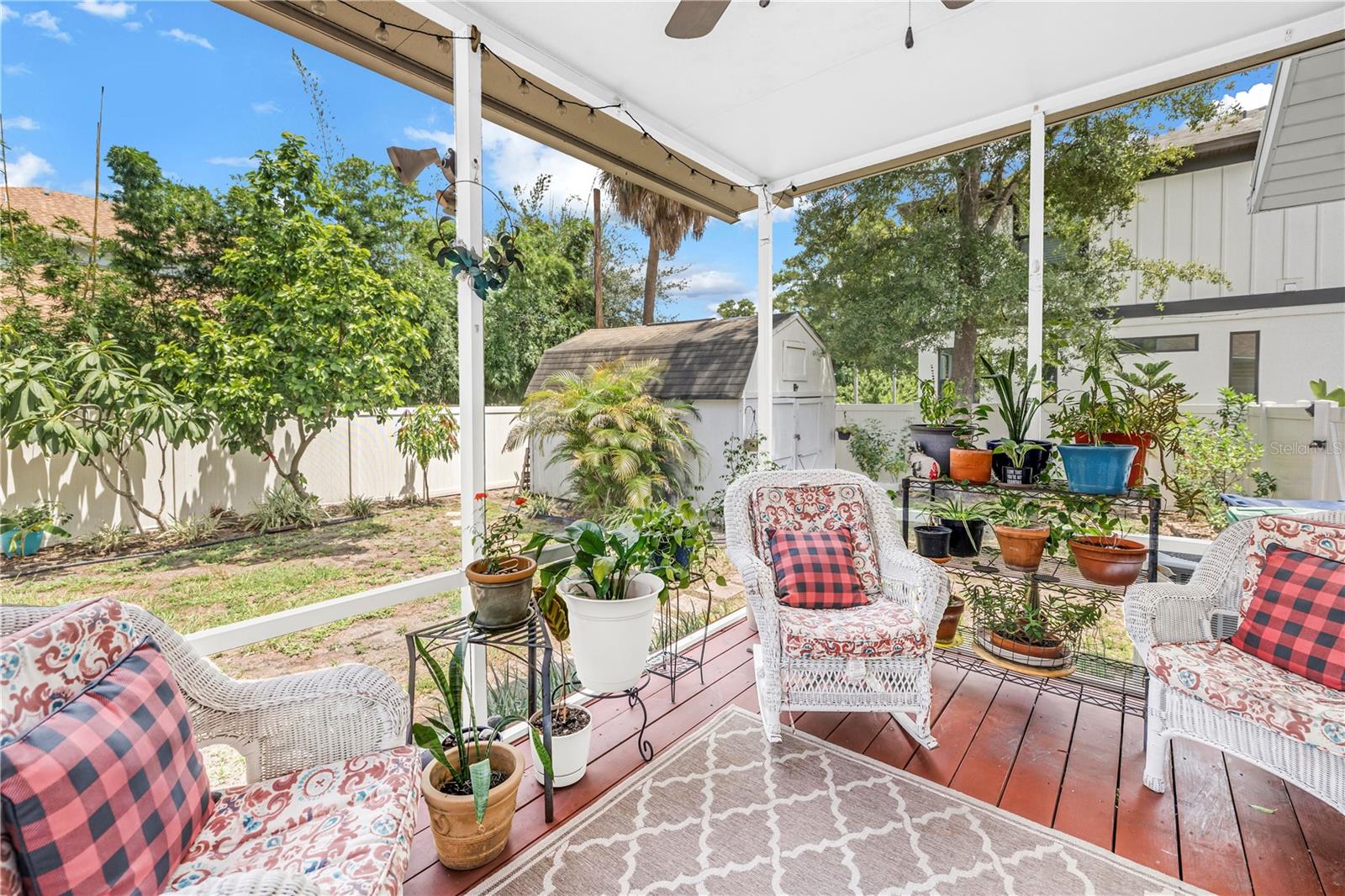 2711 W Fig St Property Photo 27