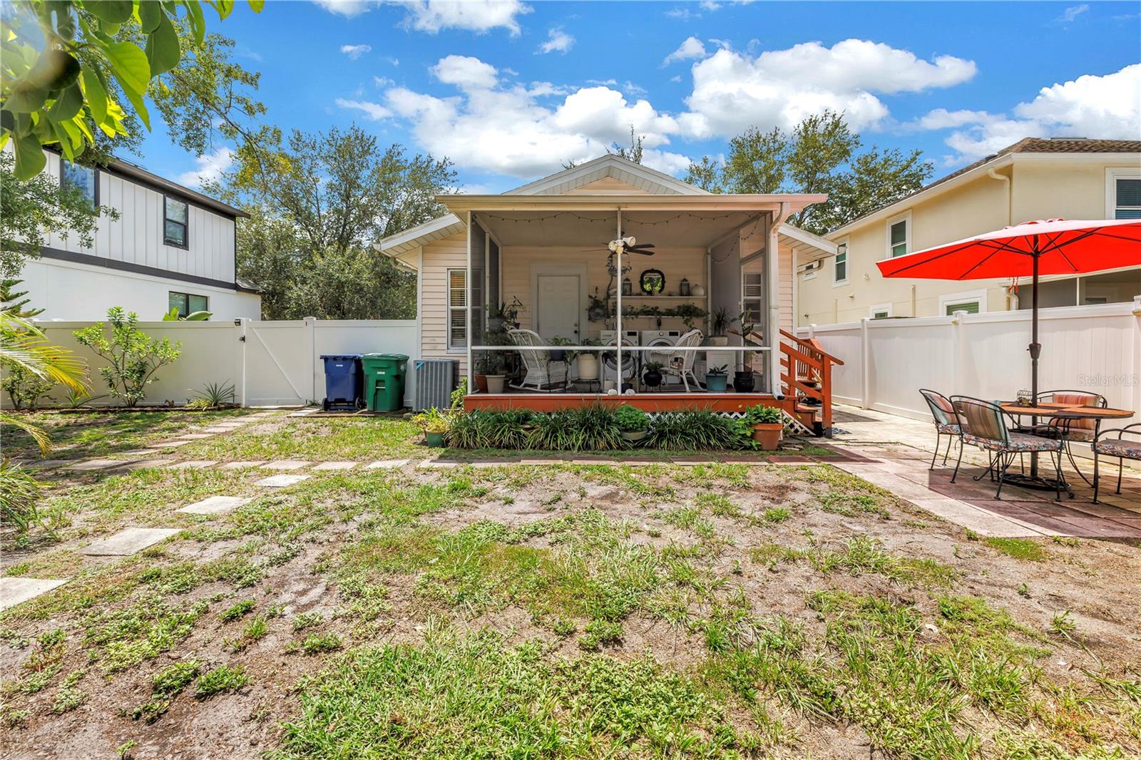 2711 W Fig St Property Photo 34