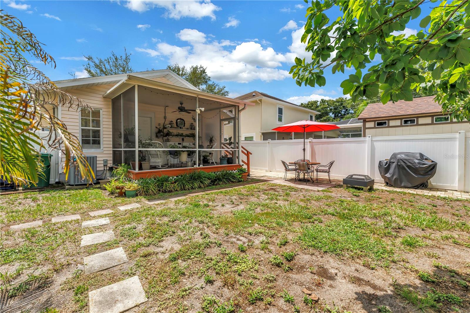 2711 W Fig St Property Photo 35