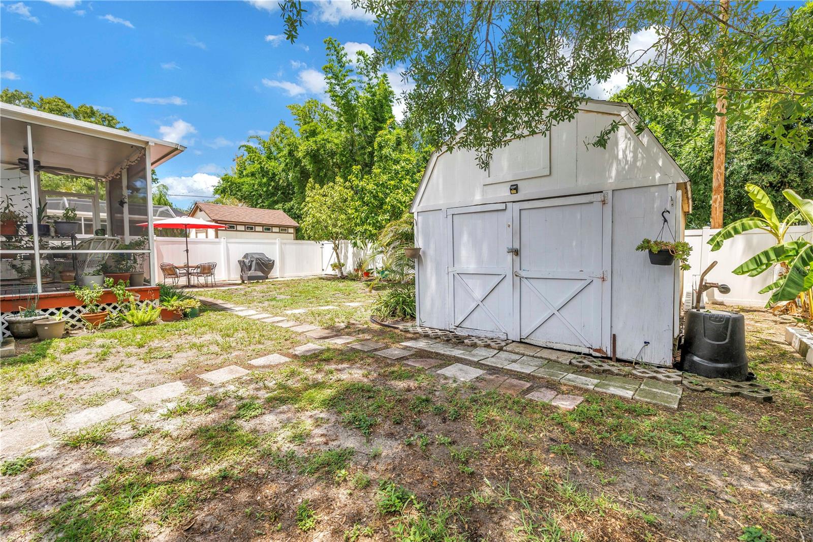 2711 W Fig St Property Photo 39