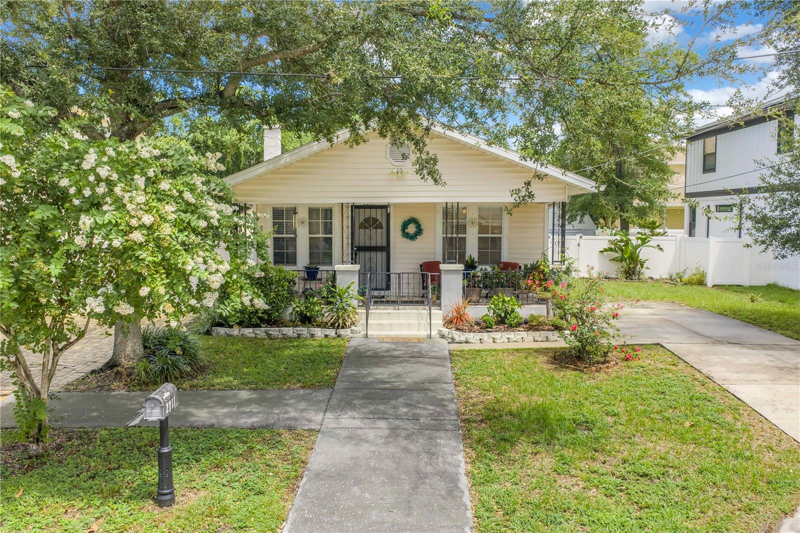 2711 W Fig St Property Photo 41