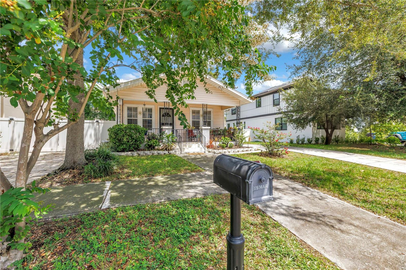 2711 W Fig St Property Photo 53