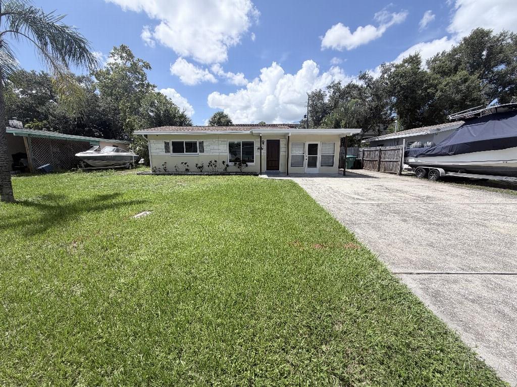 2209 Euclid Cir S Property Photo 1