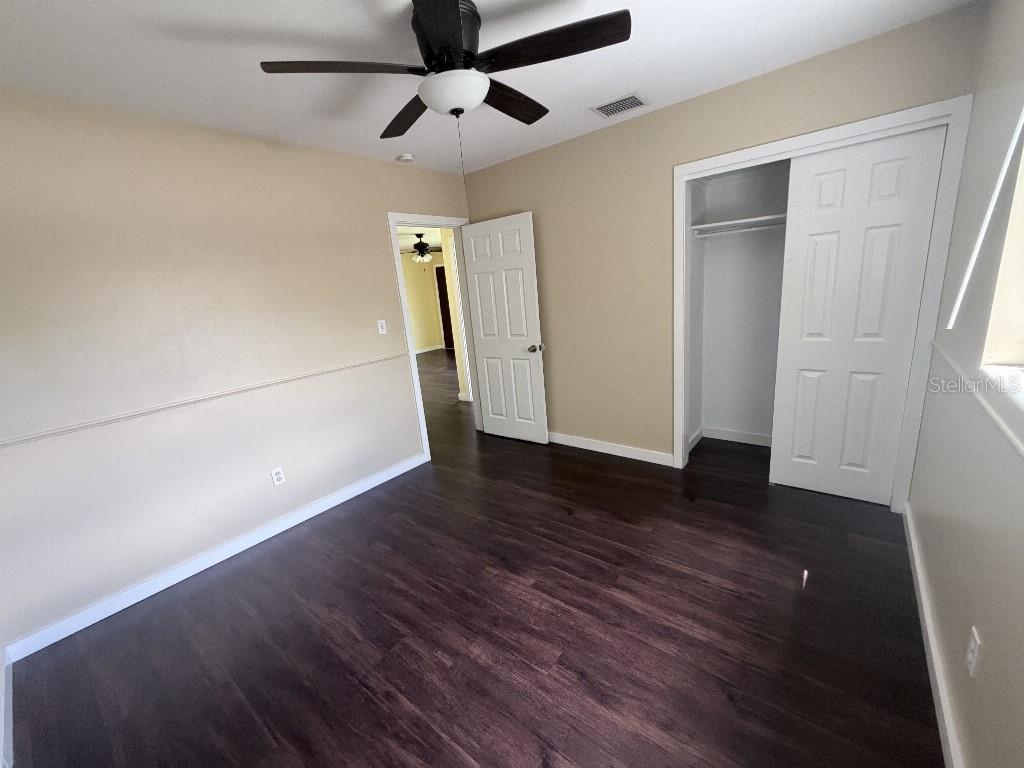 2209 Euclid Cir S Property Photo 9