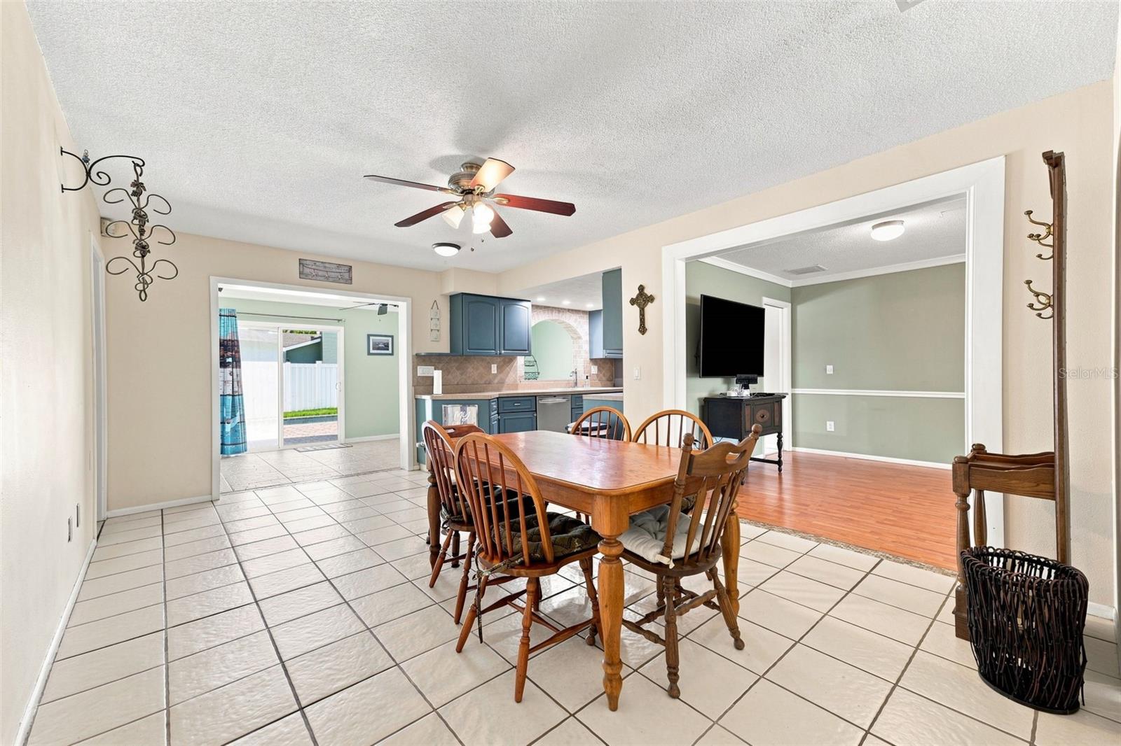 2069 Kingfisher Dr Property Photo 17