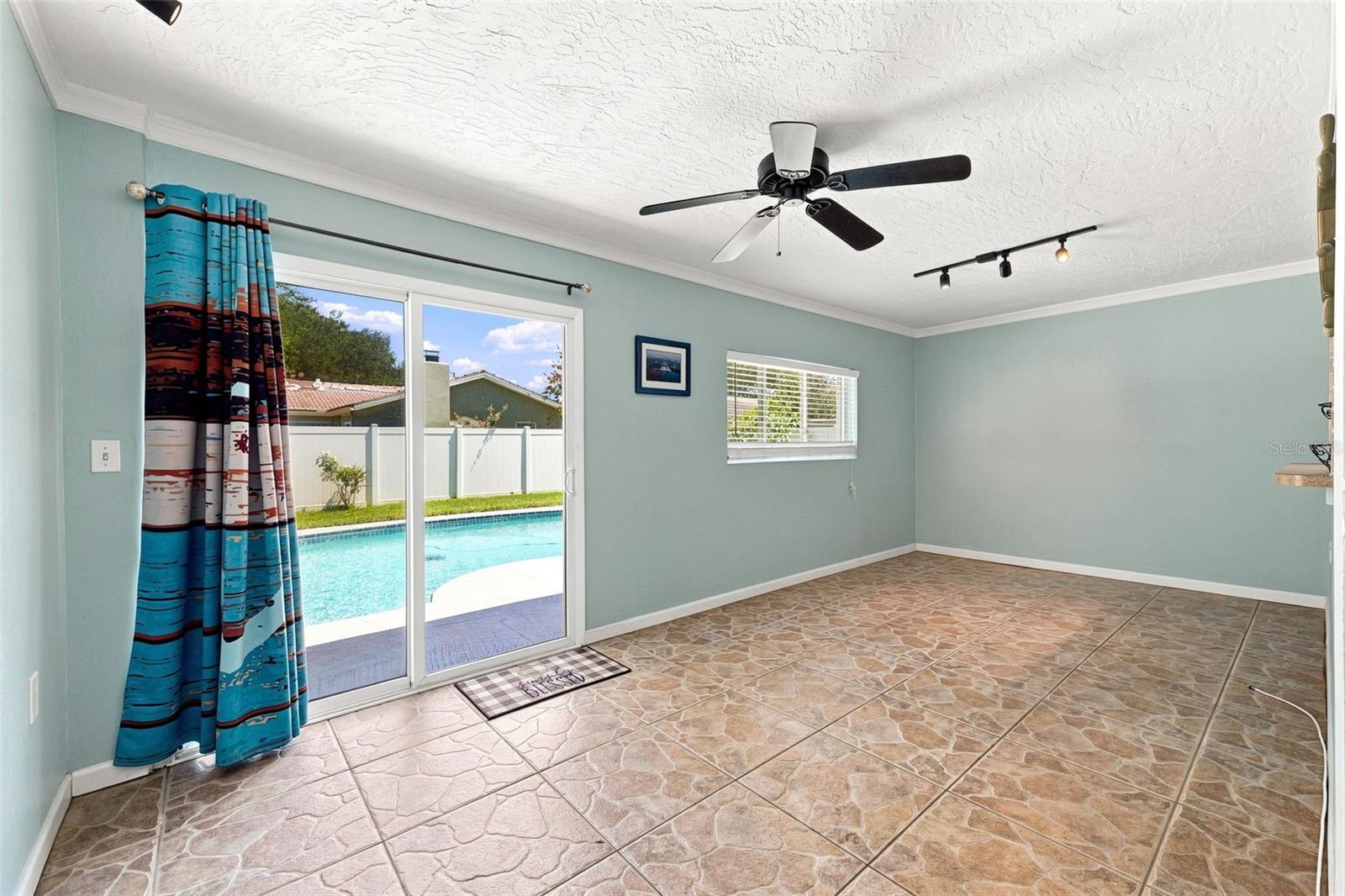 2069 Kingfisher Dr Property Photo 21