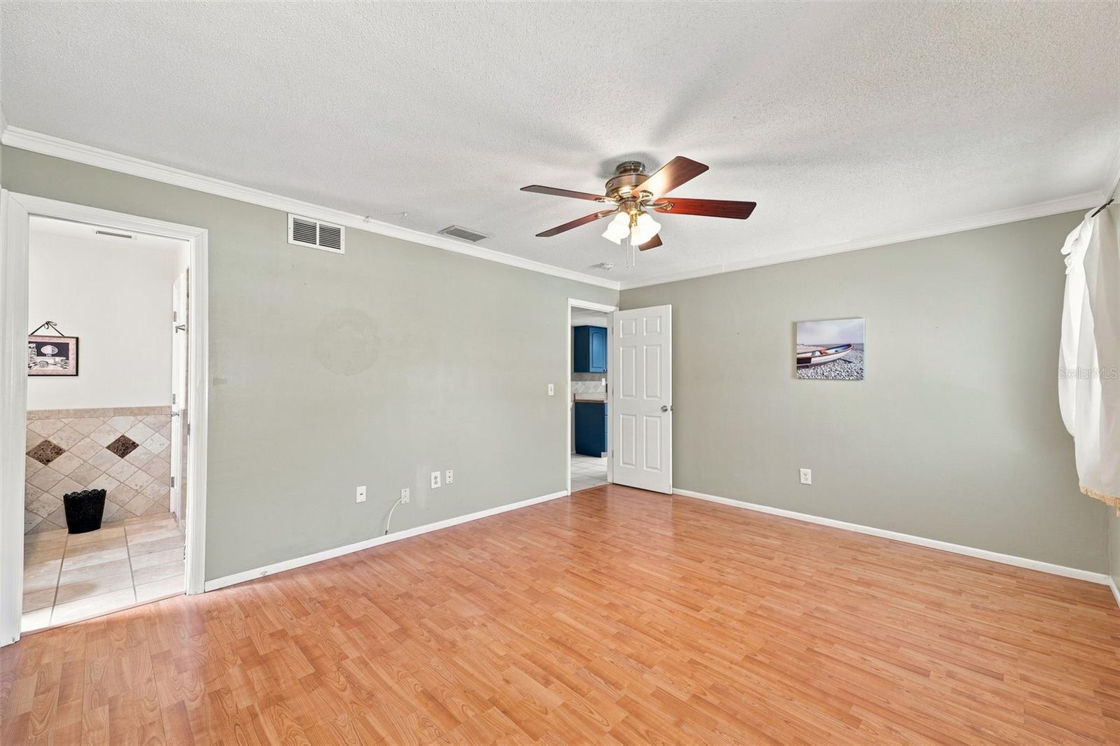 2069 Kingfisher Dr Property Photo 25
