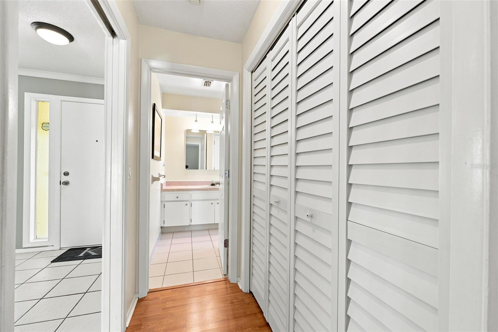 2069 Kingfisher Dr Property Photo 35