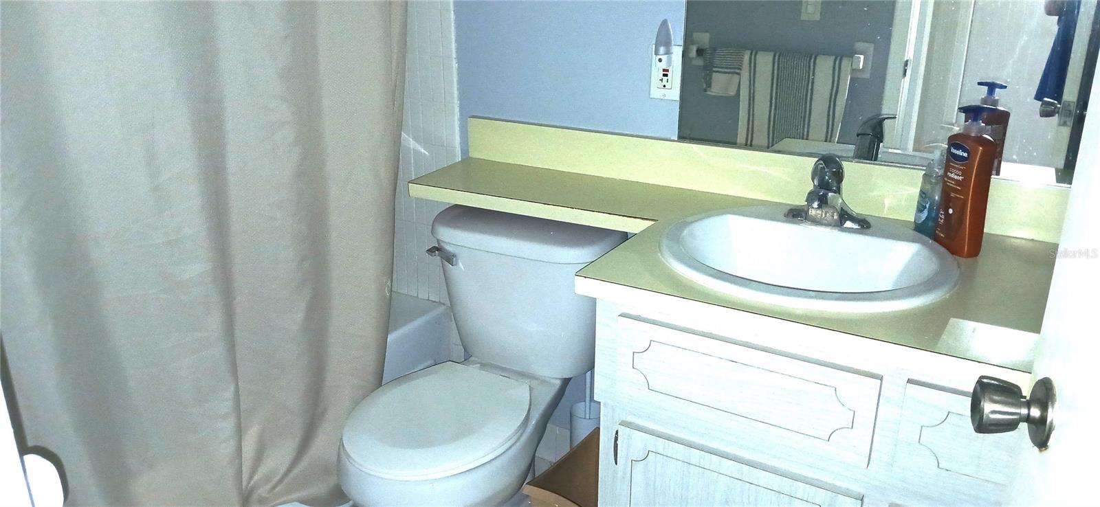 650 Pinellas Point Dr S #110 Property Photo 12
