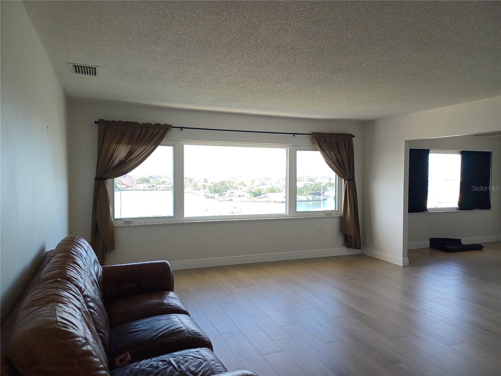 100 Bluff View Dr #603c Property Photo 11