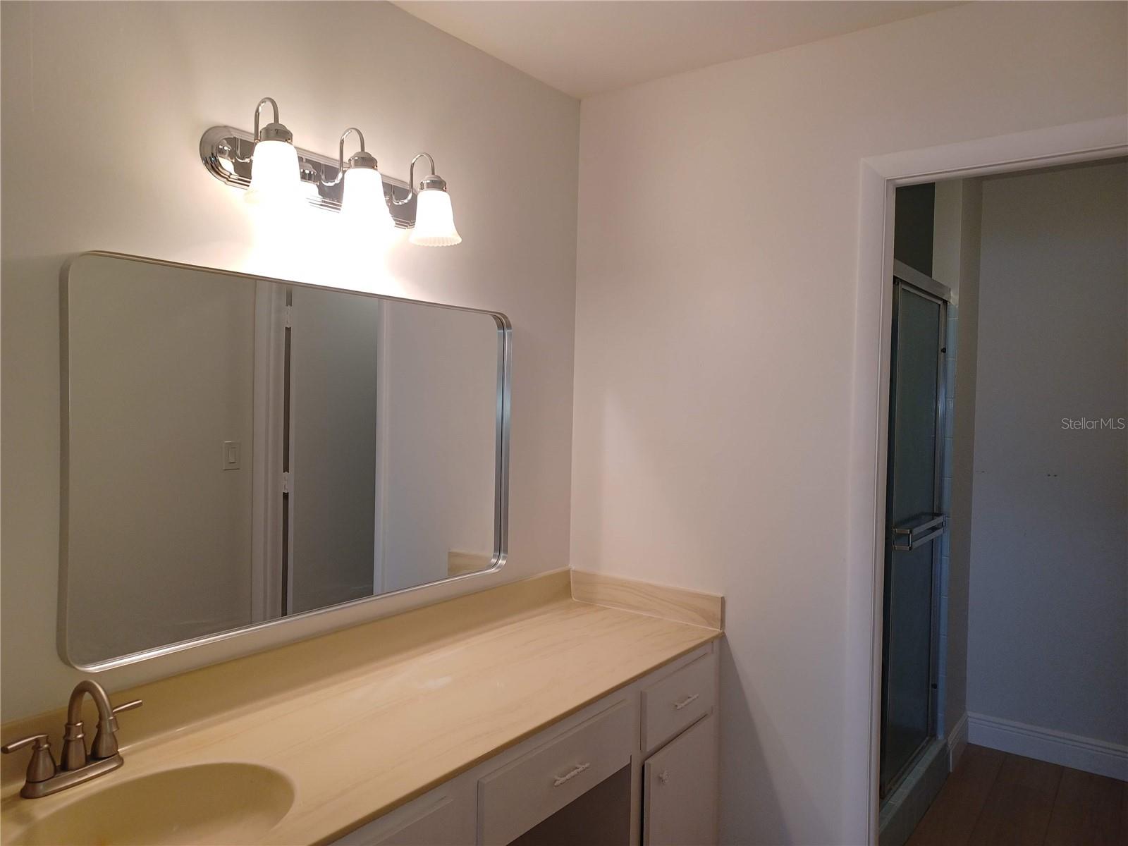 100 Bluff View Dr #603c Property Photo 18