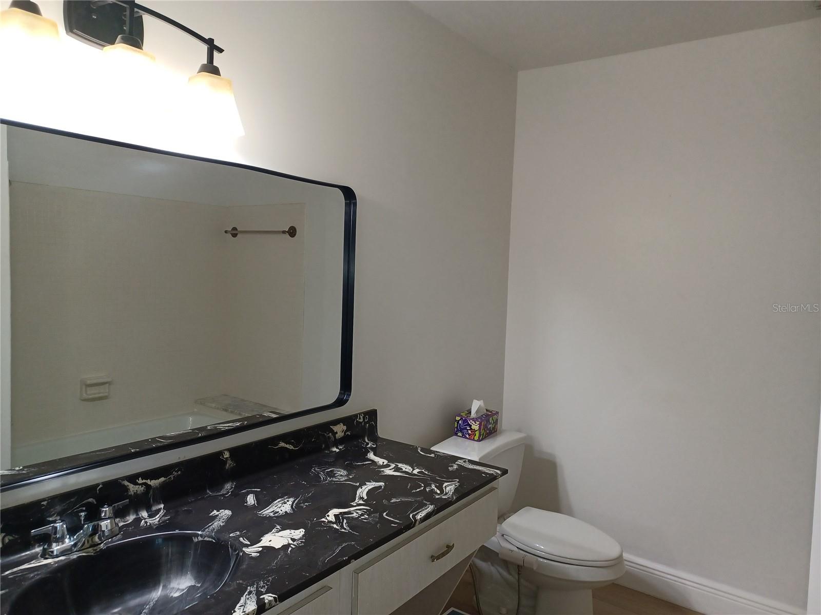 100 Bluff View Dr #603c Property Photo 25