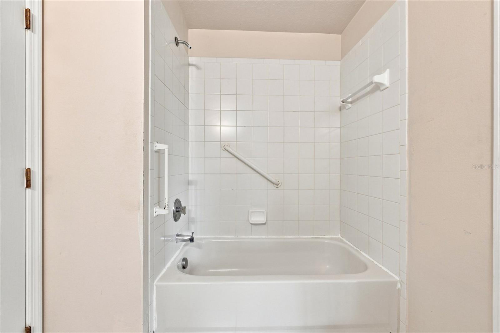2032 De Carlo Ave Property Photo 29