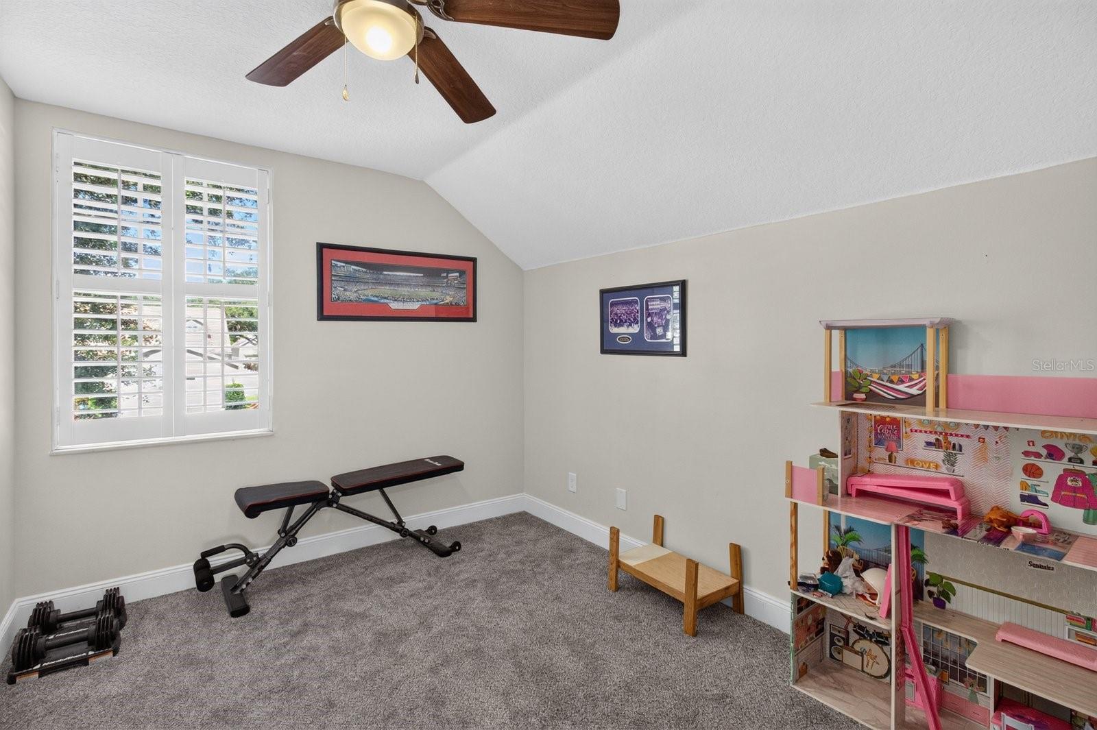 1742 Horsechestnut Ct Property Photo 17