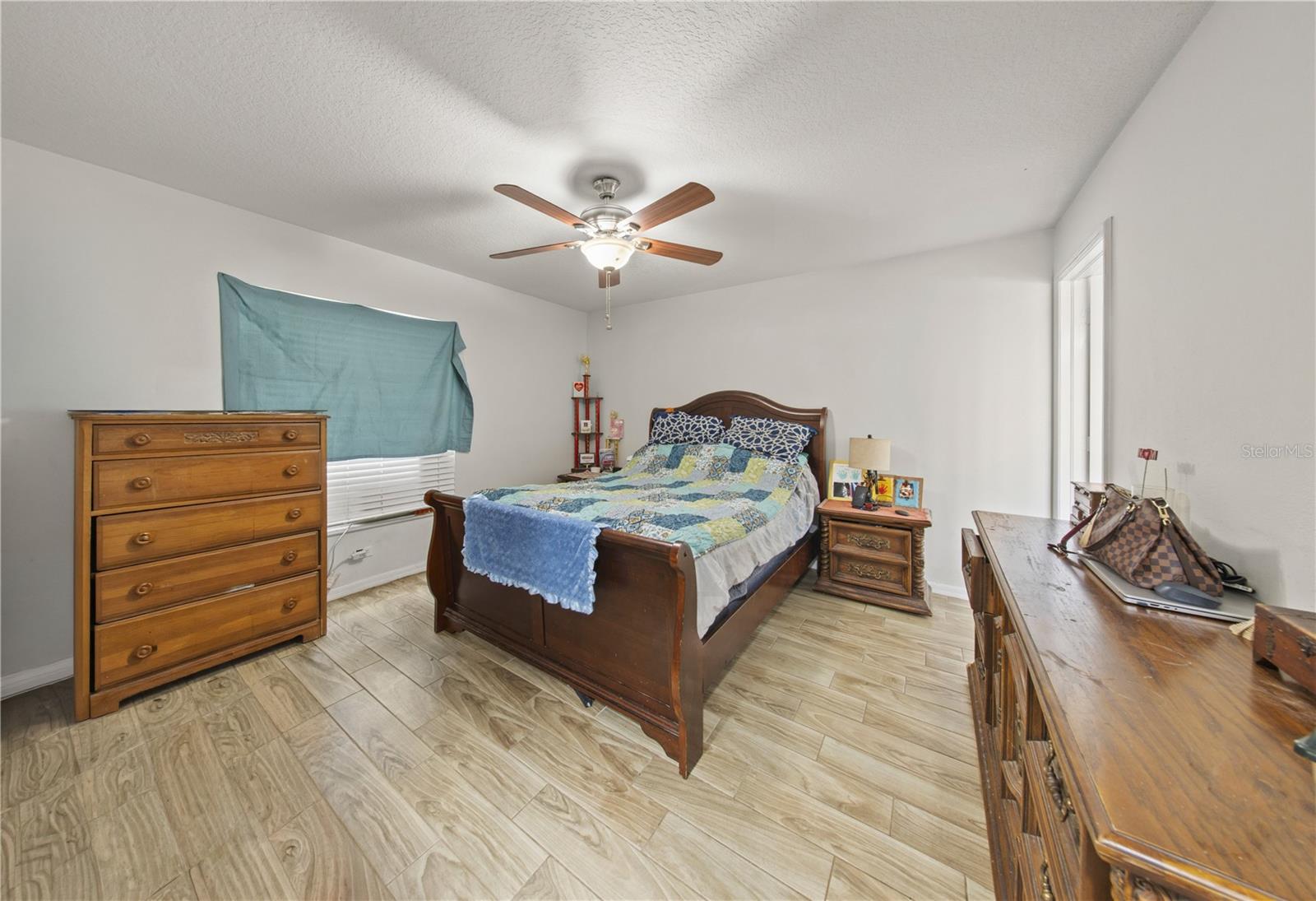 1806 E Curtis St Property Photo 11