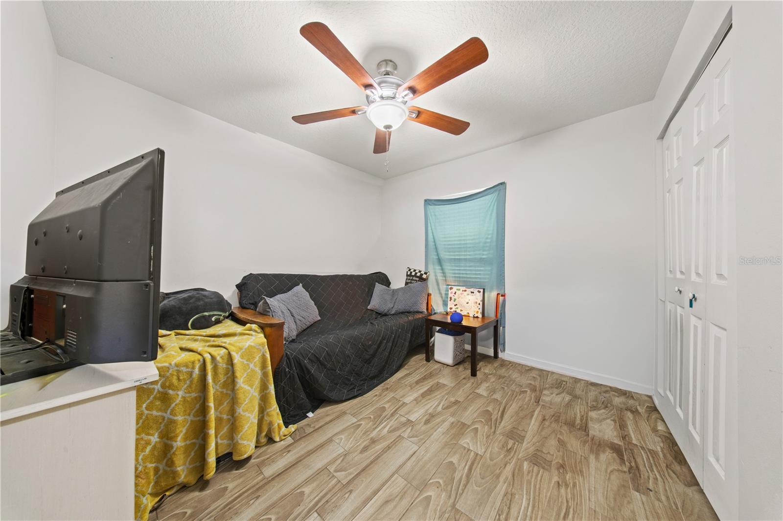1806 E Curtis St Property Photo 15