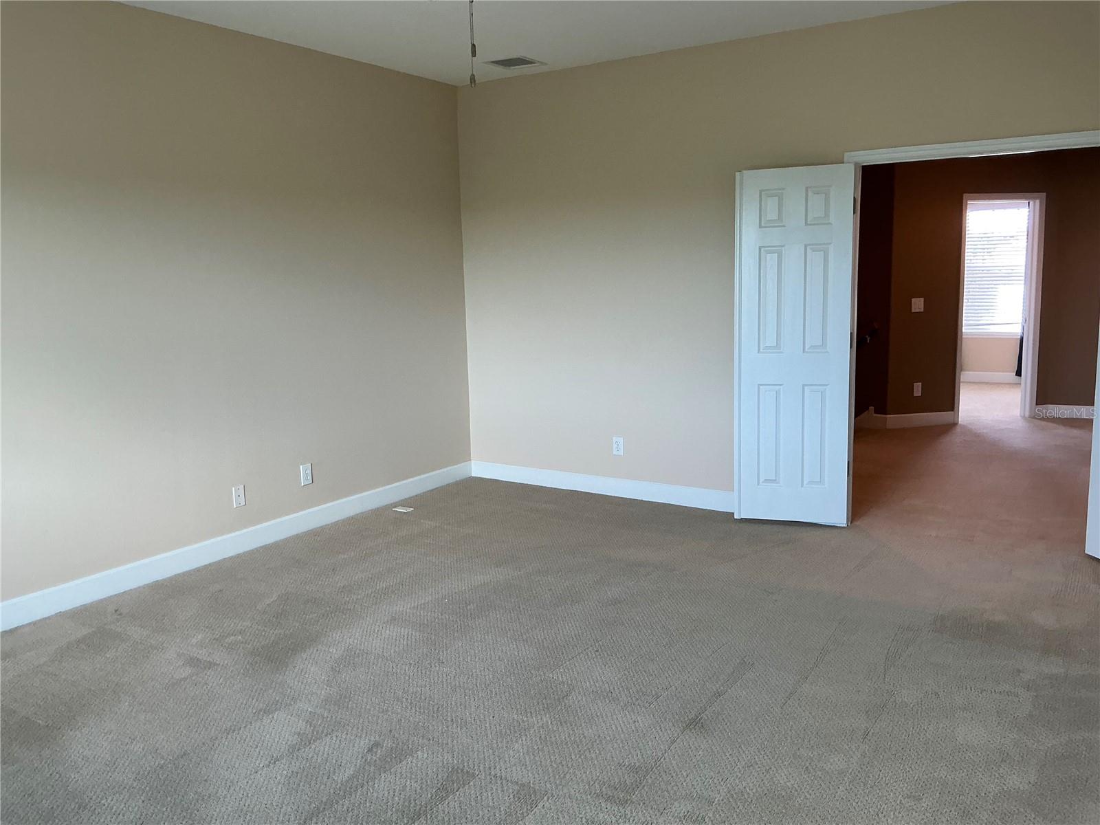 7059 Islamorada Cir Property Photo 18