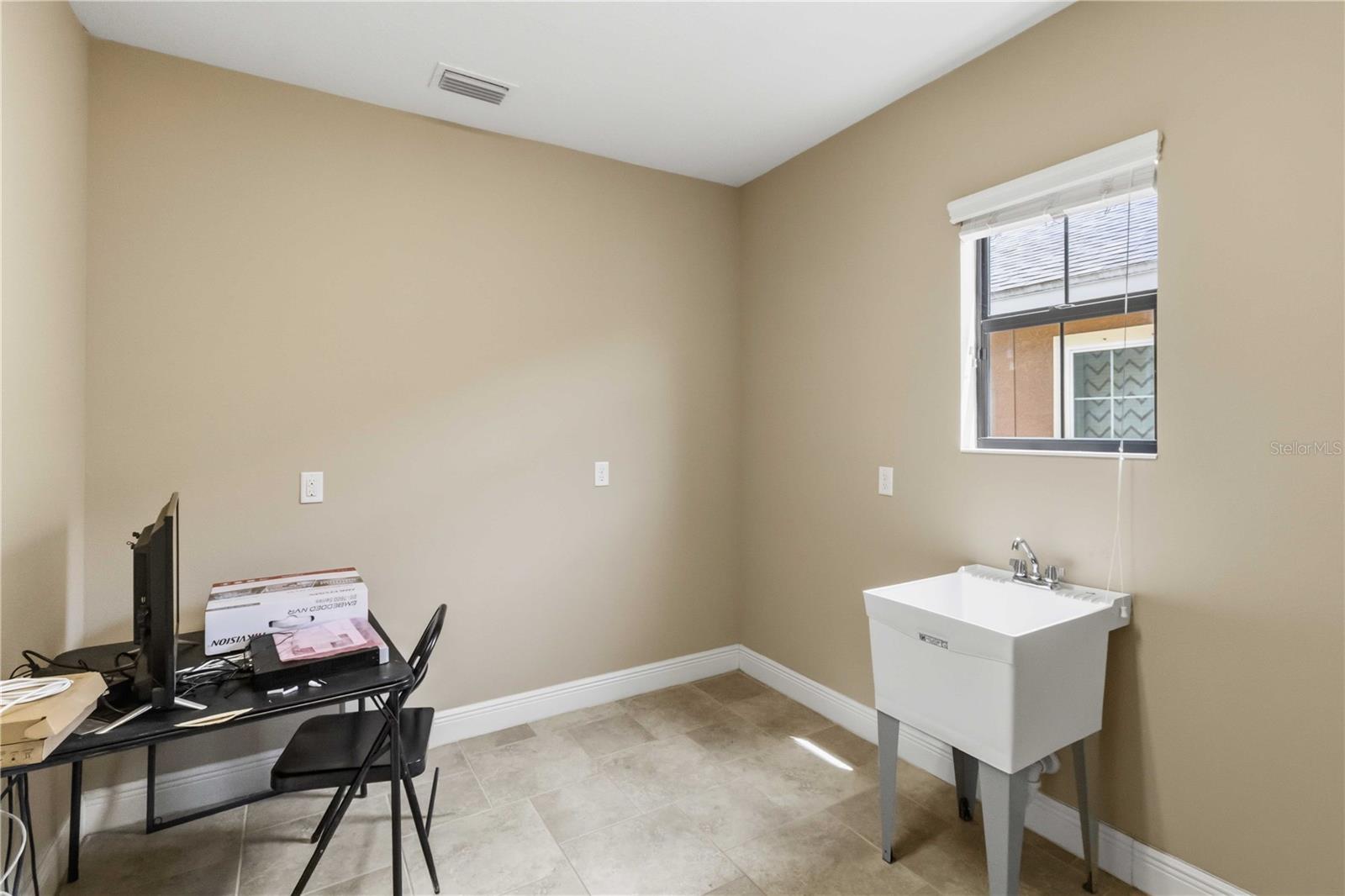11009 Charmwood Dr Property Photo 32