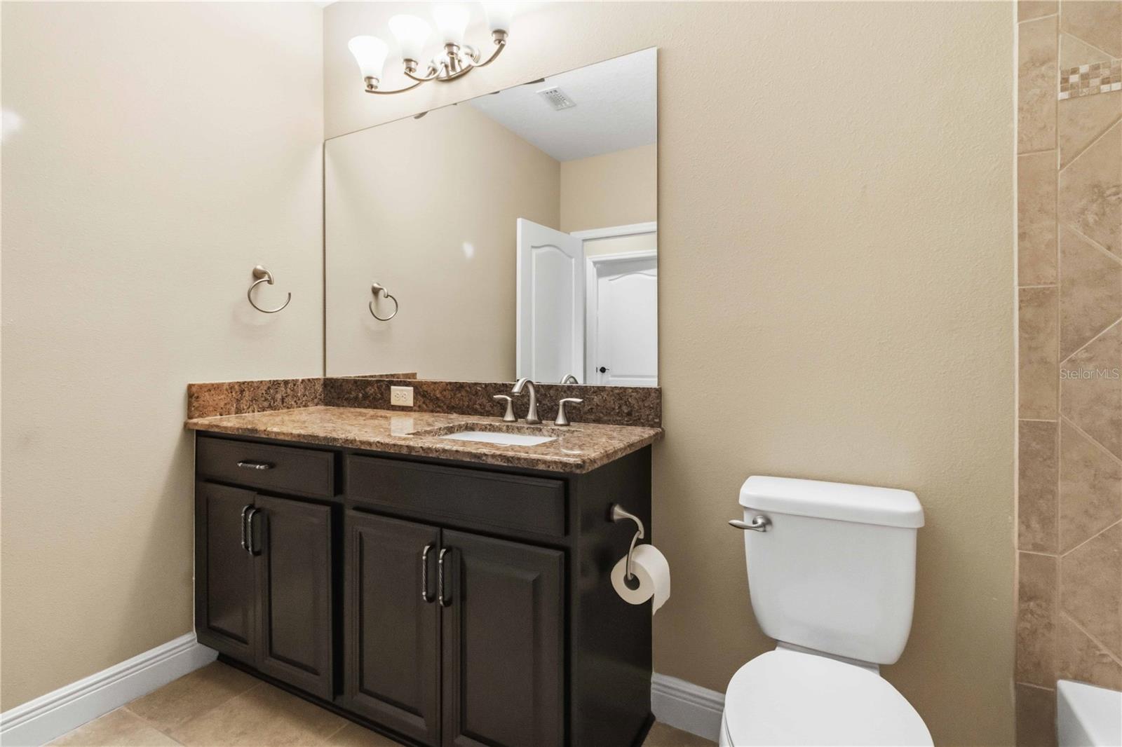 11009 Charmwood Dr Property Photo 35