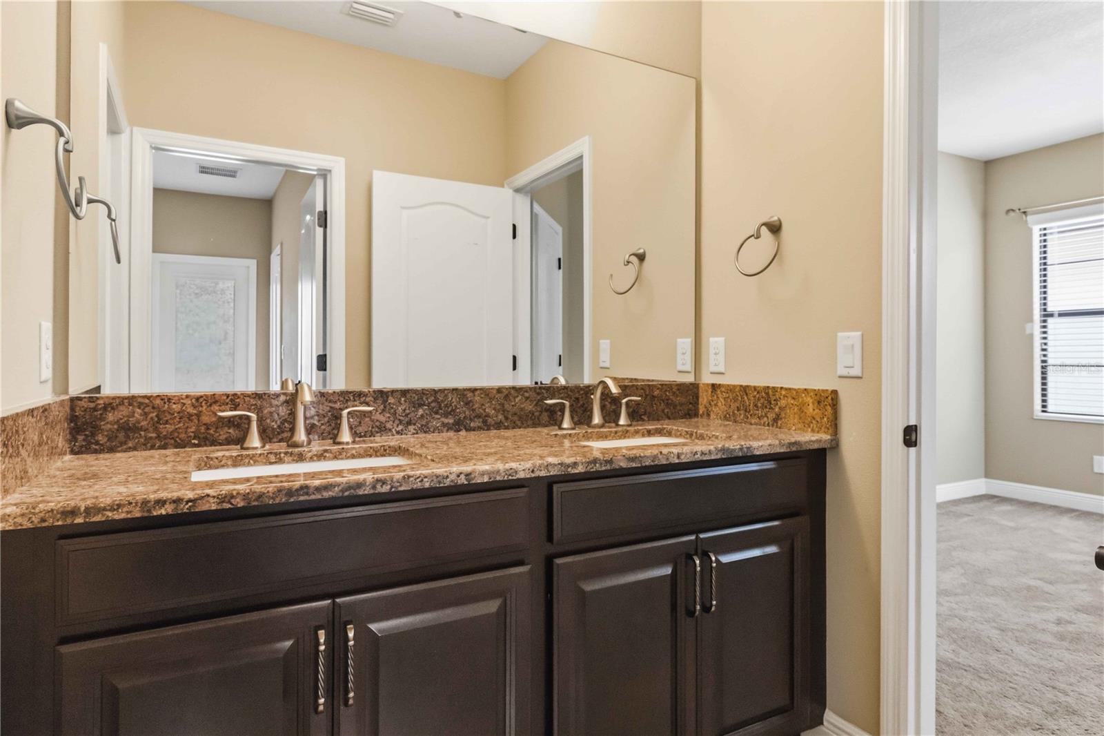 11009 Charmwood Dr Property Photo 46