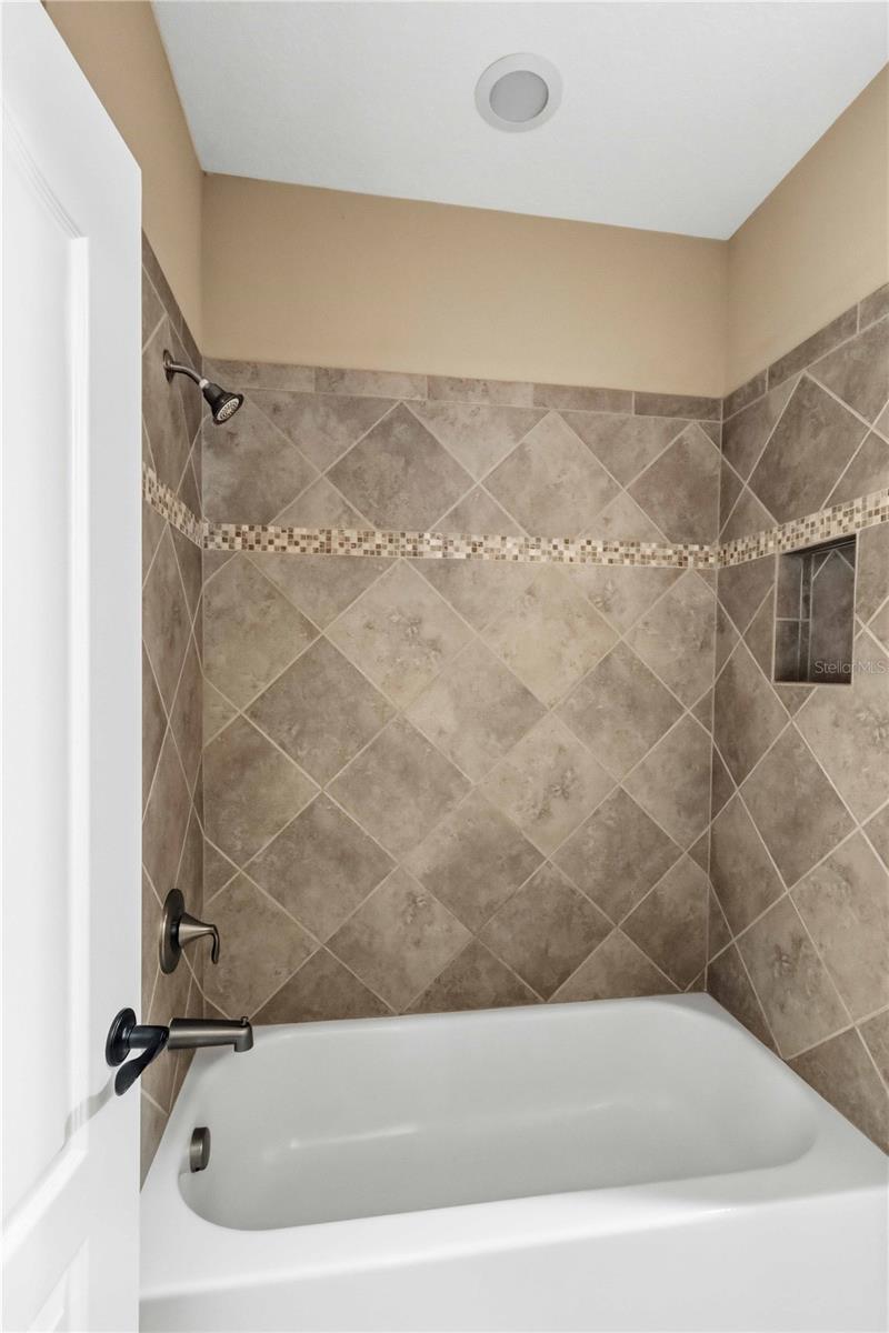 11009 Charmwood Dr Property Photo 48
