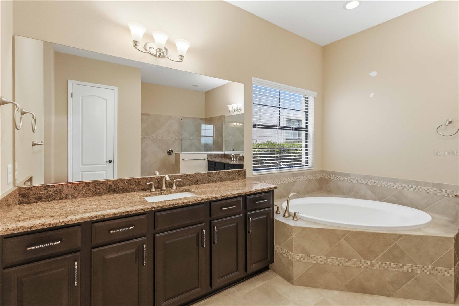 11009 Charmwood Dr Property Photo 63