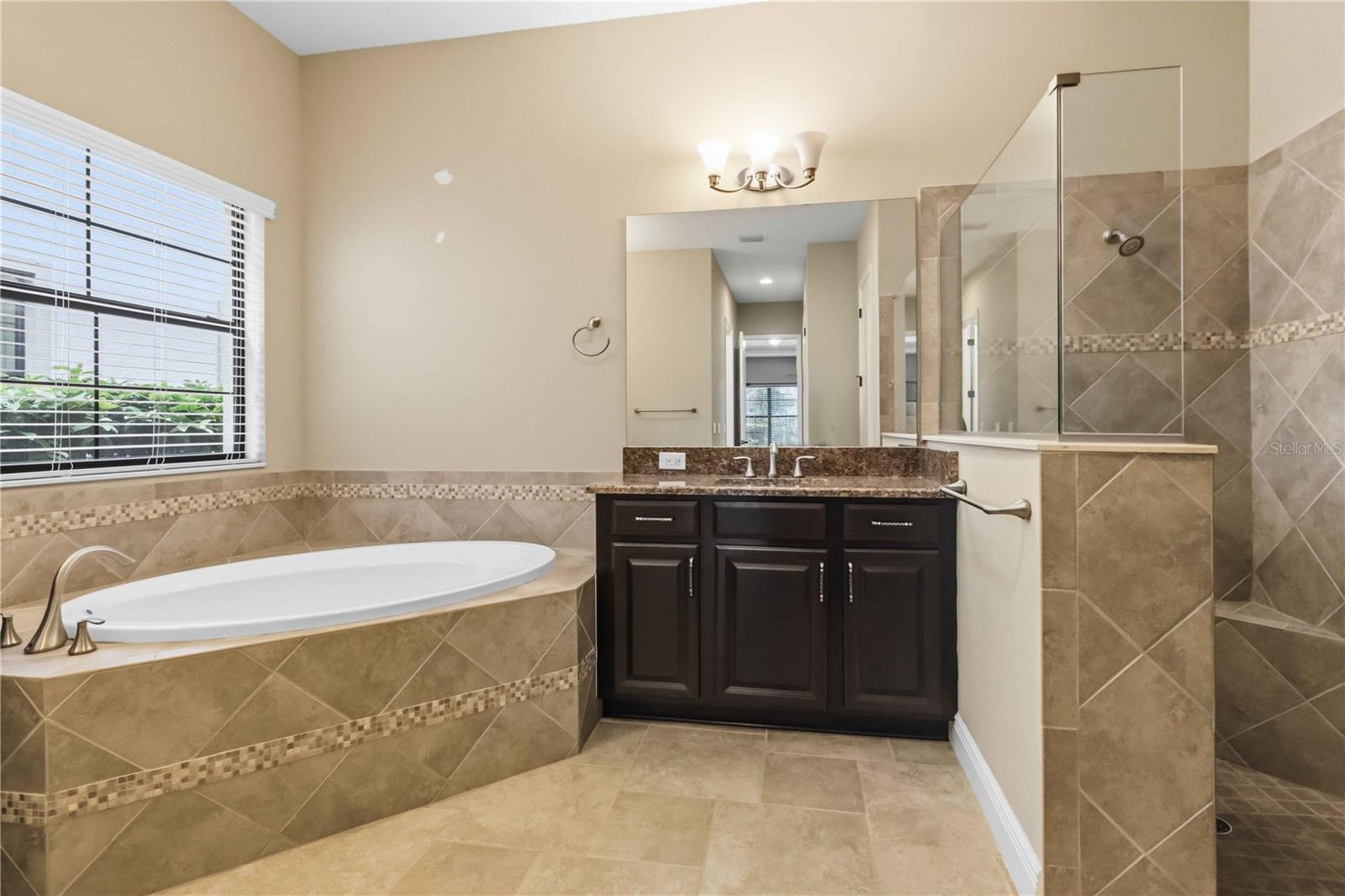 11009 Charmwood Dr Property Photo 64