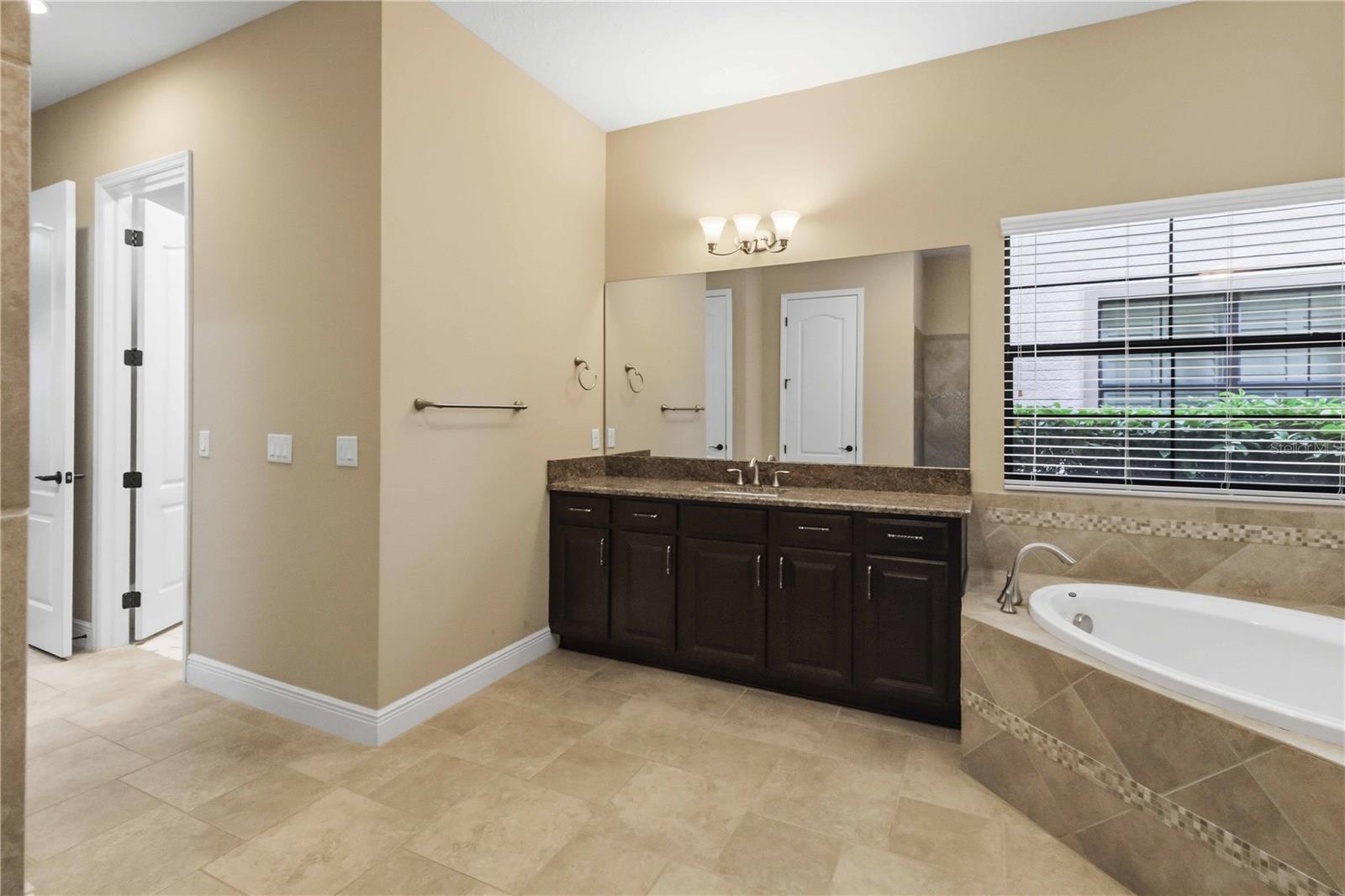 11009 Charmwood Dr Property Photo 65