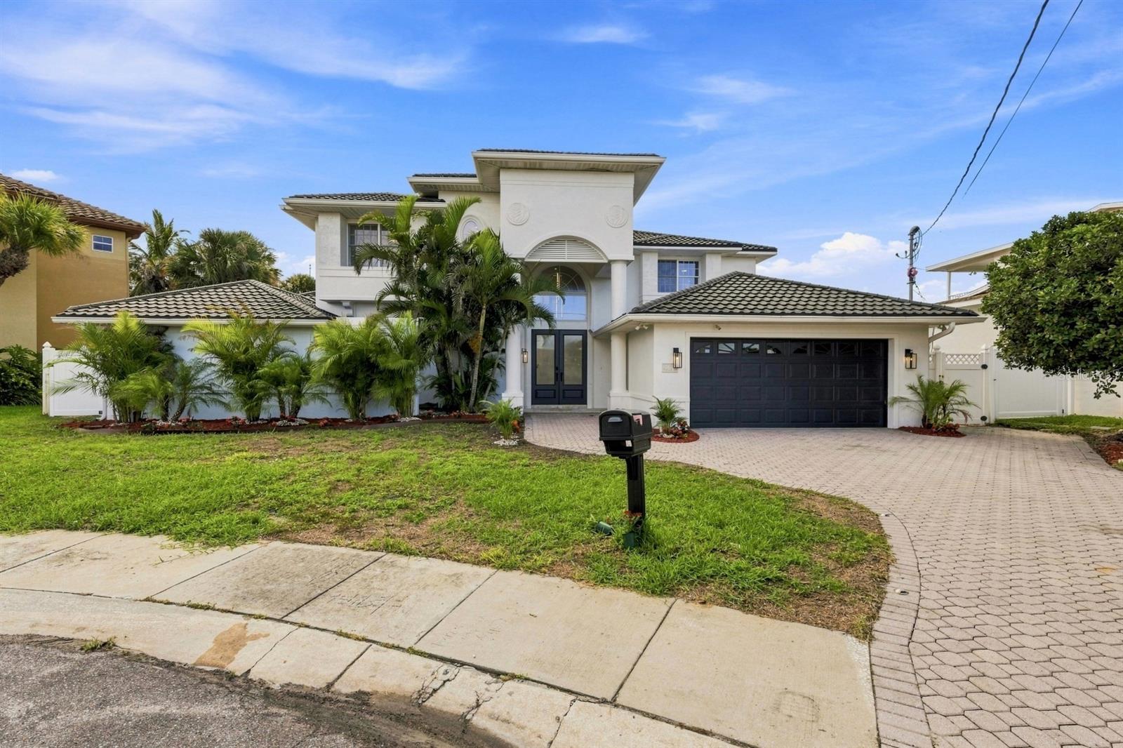 461 Palm Is Ne Property Photo 4