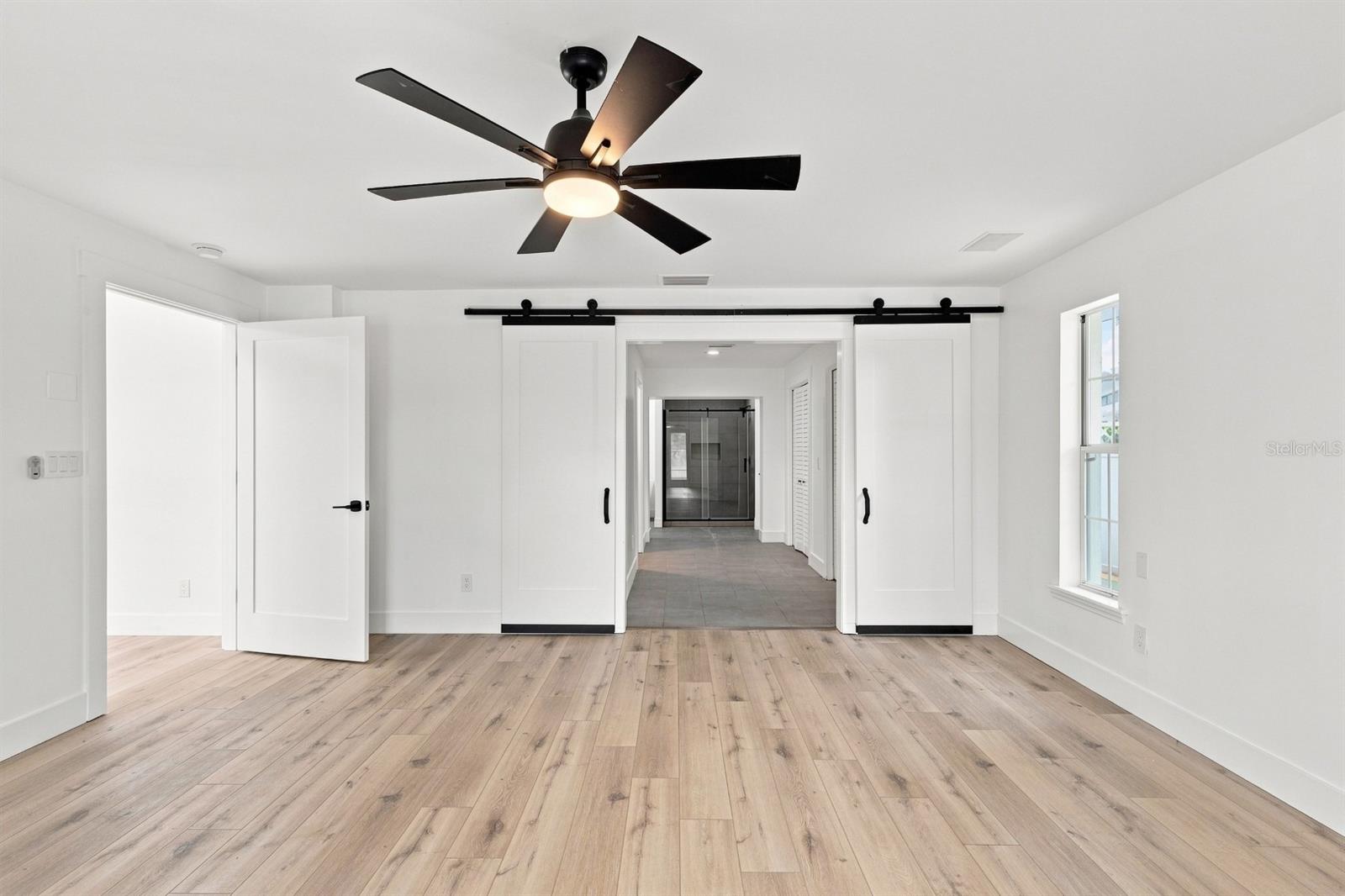 461 Palm Is Ne Property Photo 12