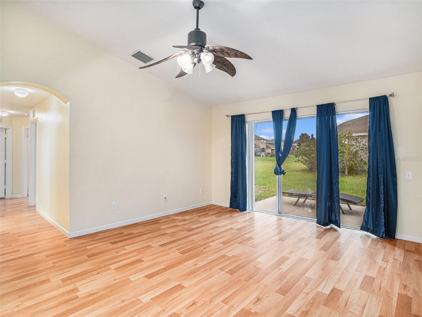 11440 Misty Isle Ln Property Photo 6