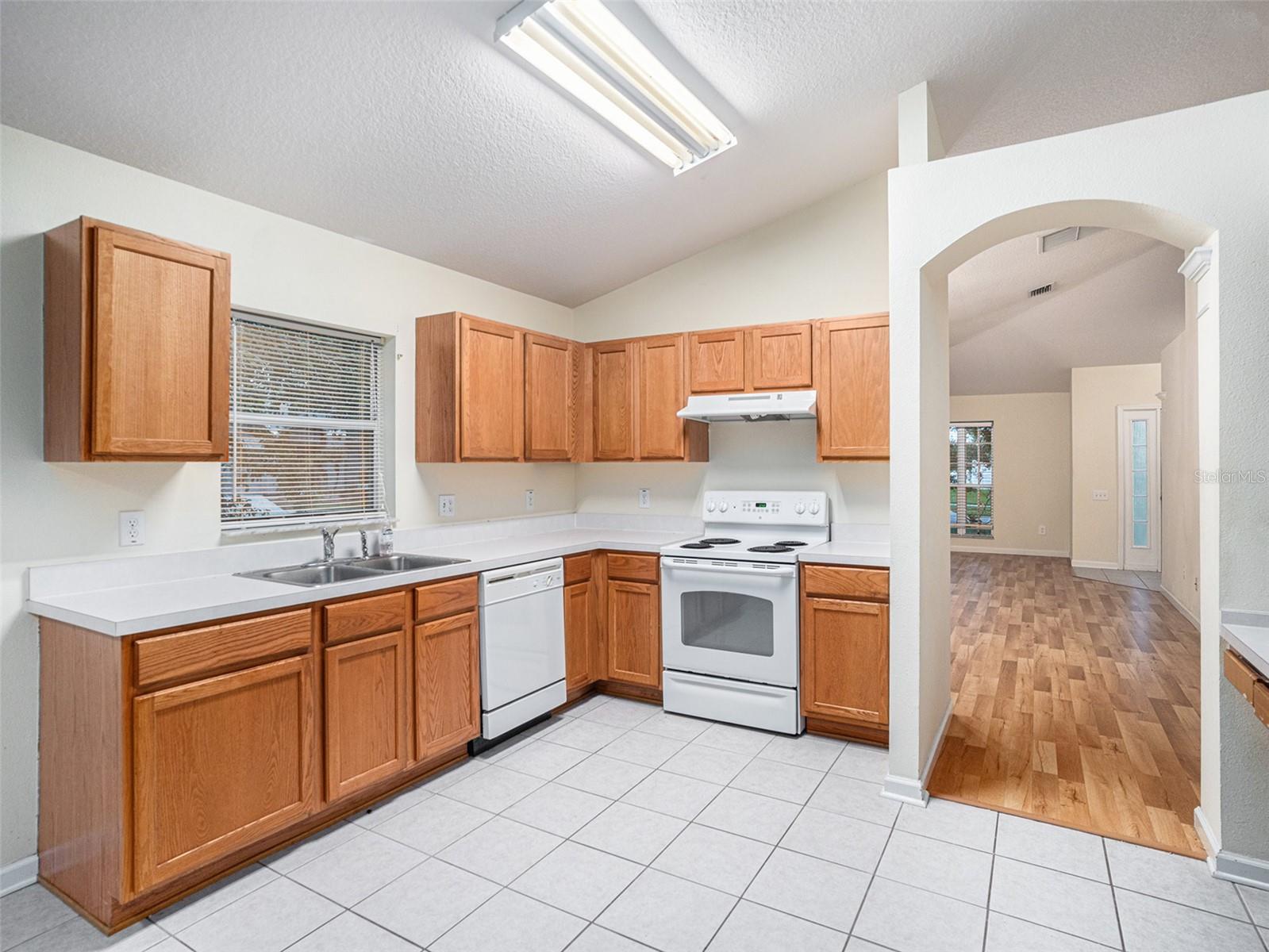 11440 Misty Isle Ln Property Photo 9