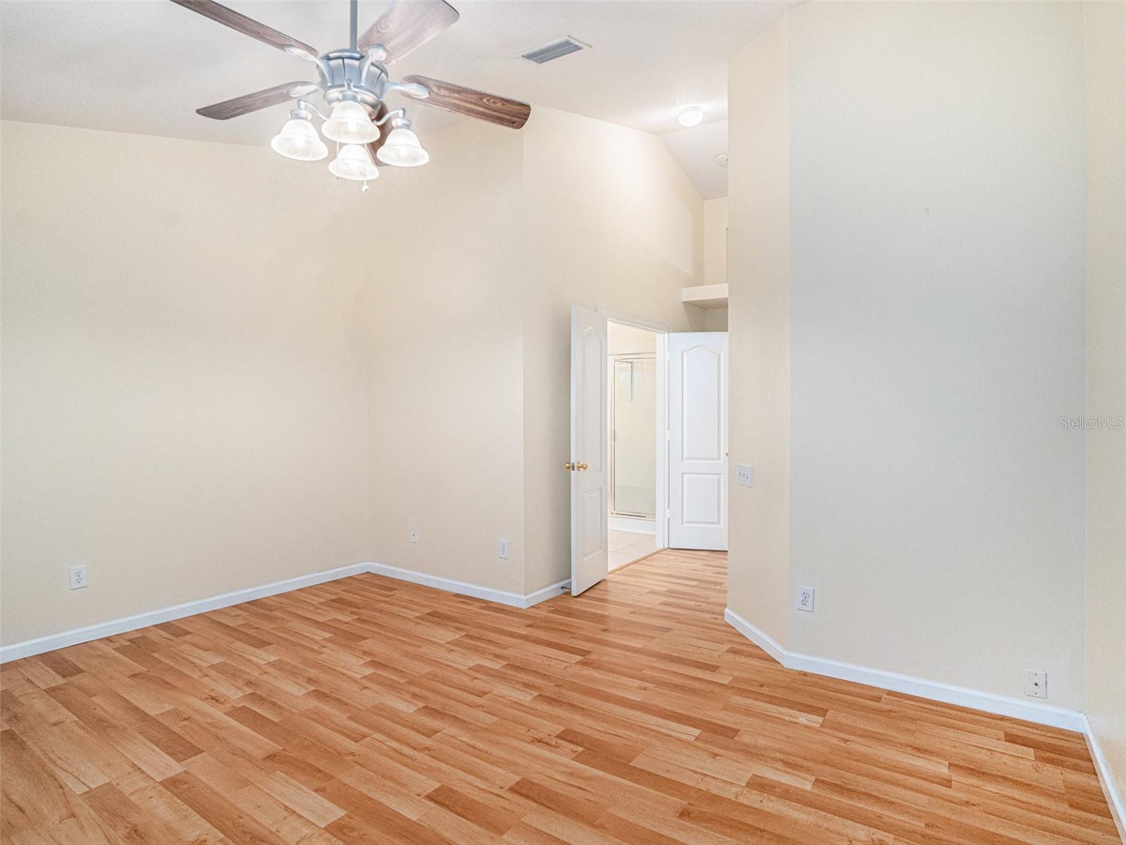 11440 Misty Isle Ln Property Photo 12