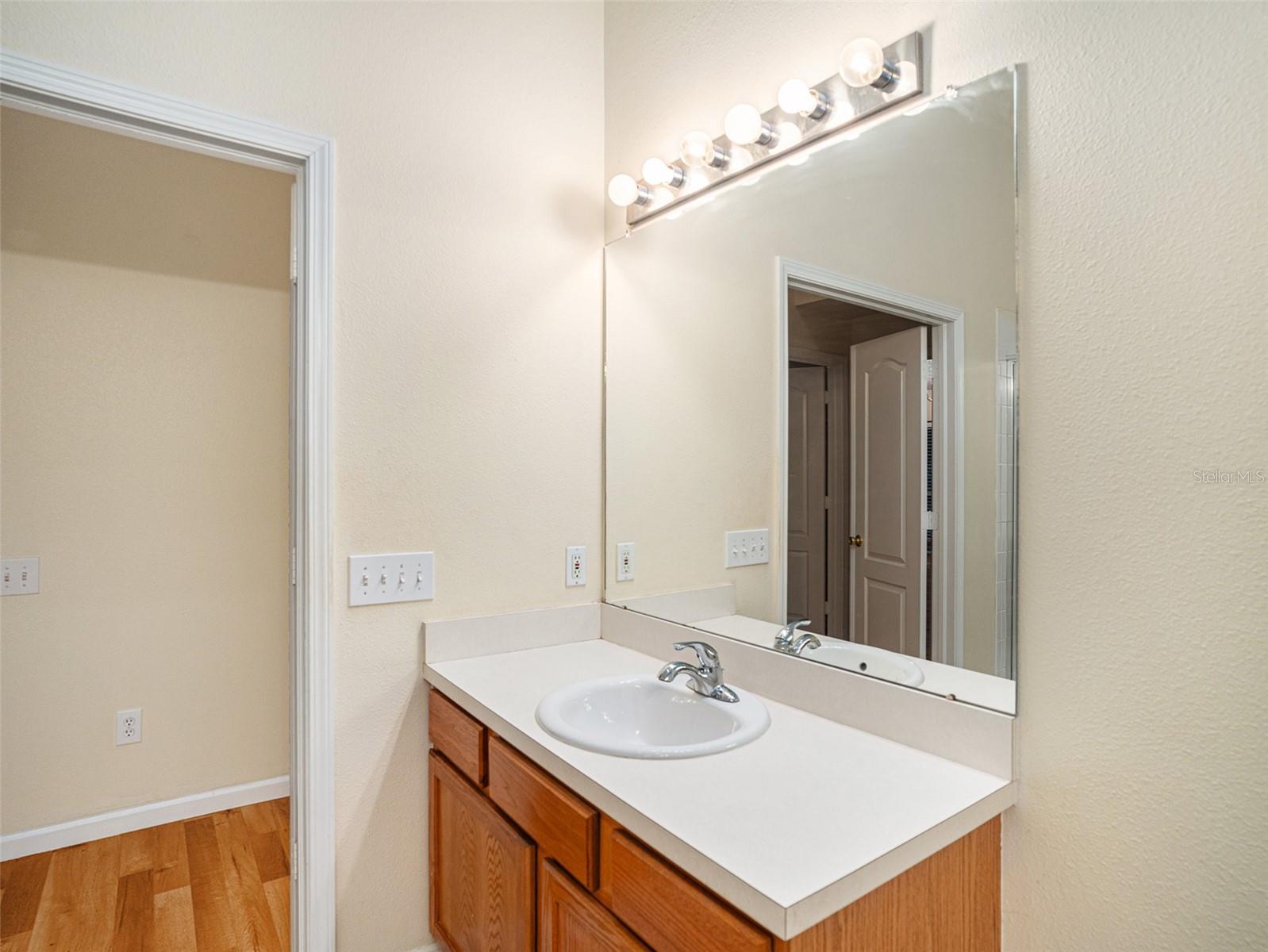 11440 Misty Isle Ln Property Photo 16