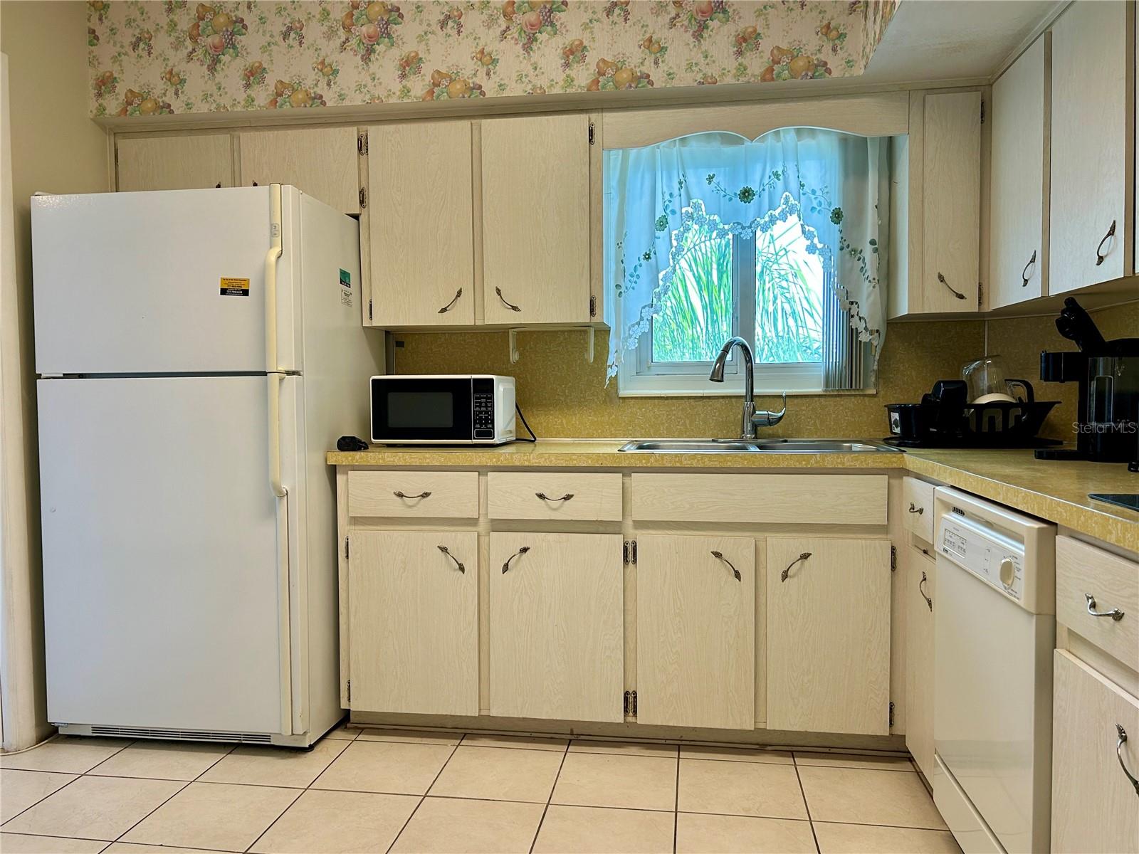 2340 Grecian Way #38 Property Photo 7