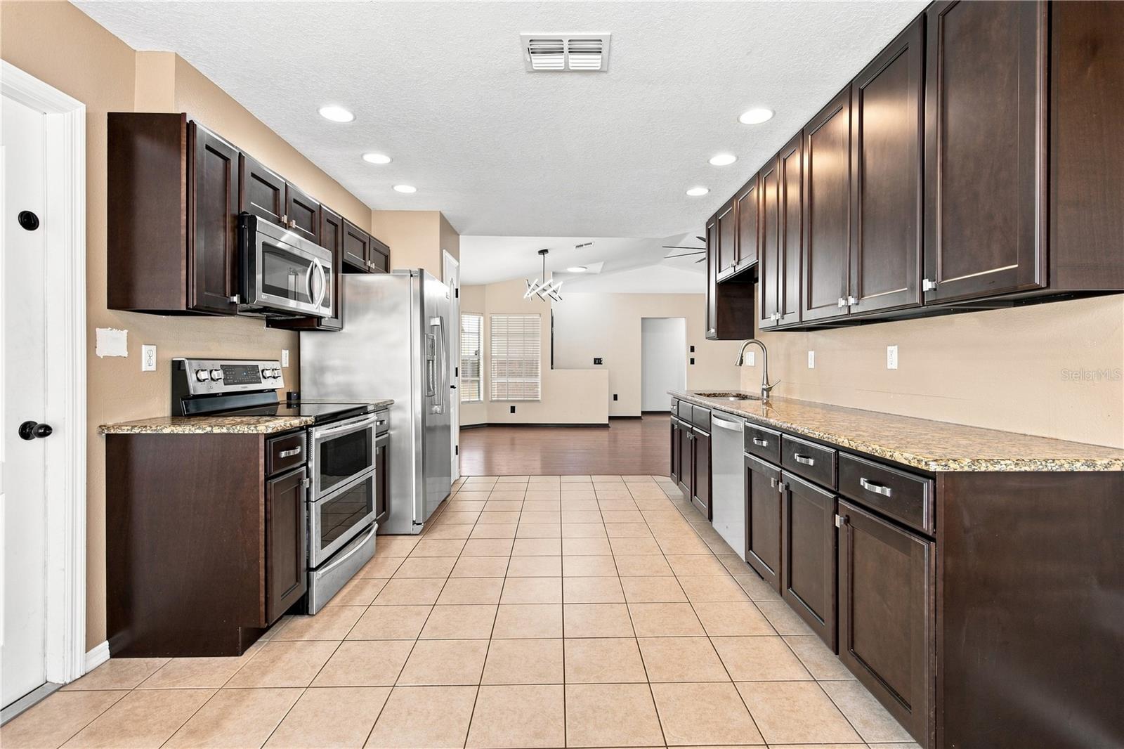 3652 Dothan Ave Property Photo 11