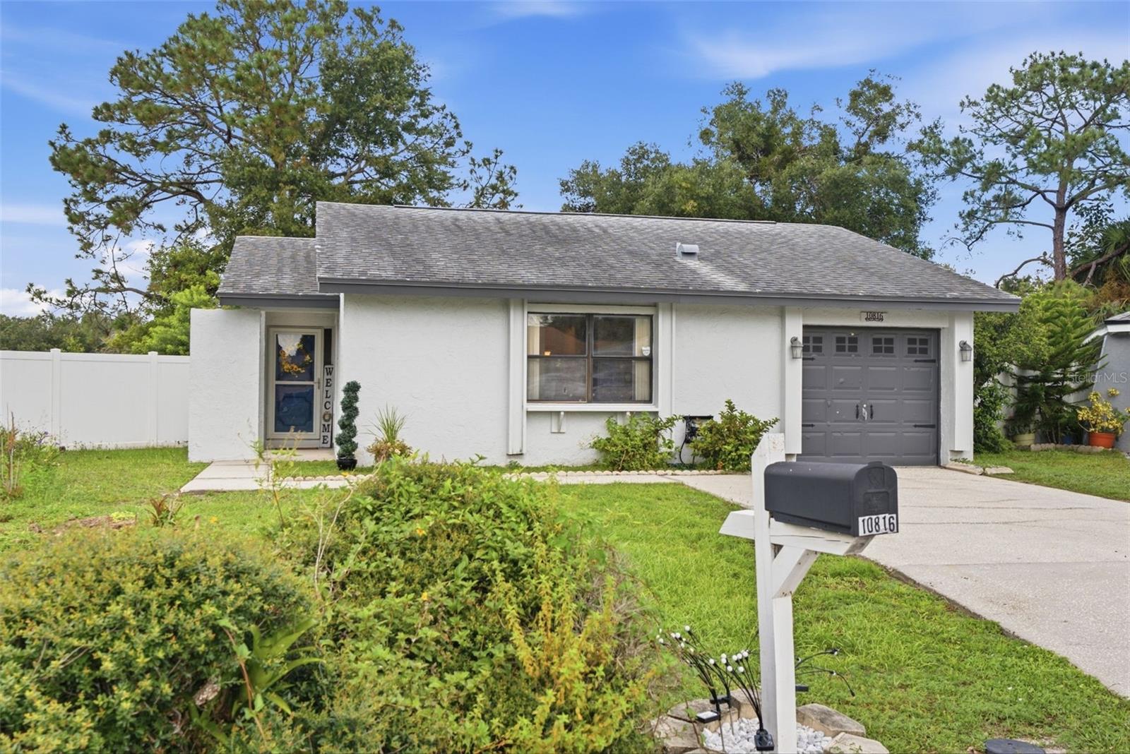 10816 Fairfield Village Dr Property Photo 4