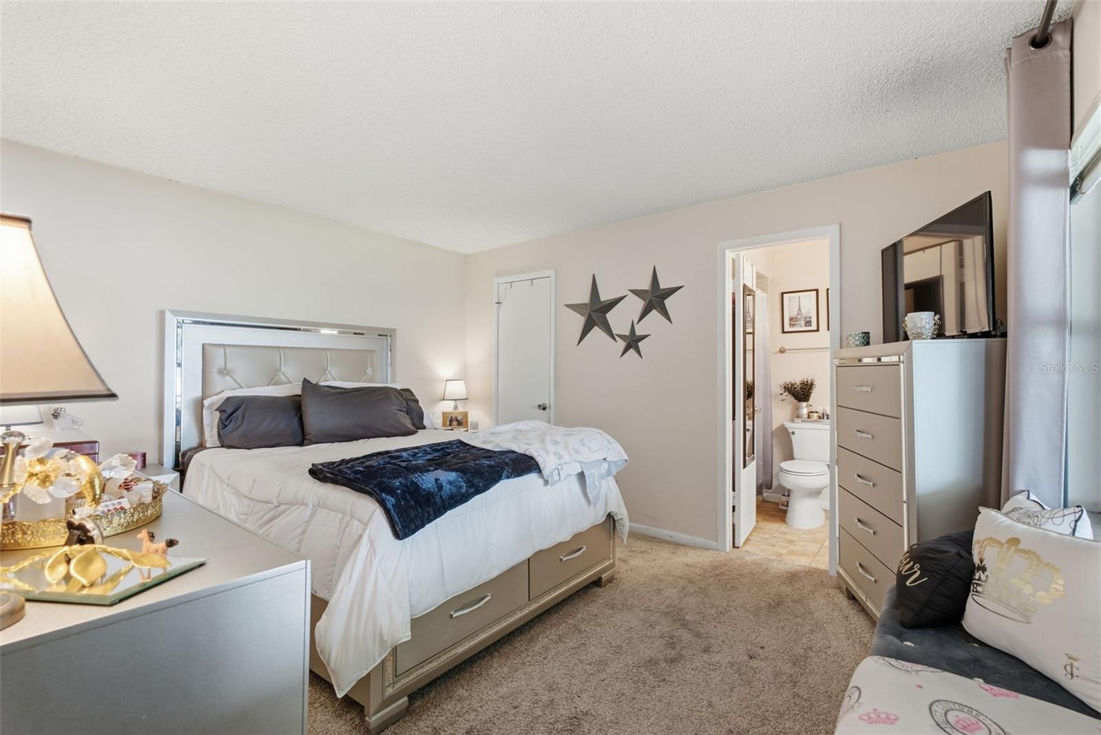 10816 Fairfield Village Dr Property Photo 16
